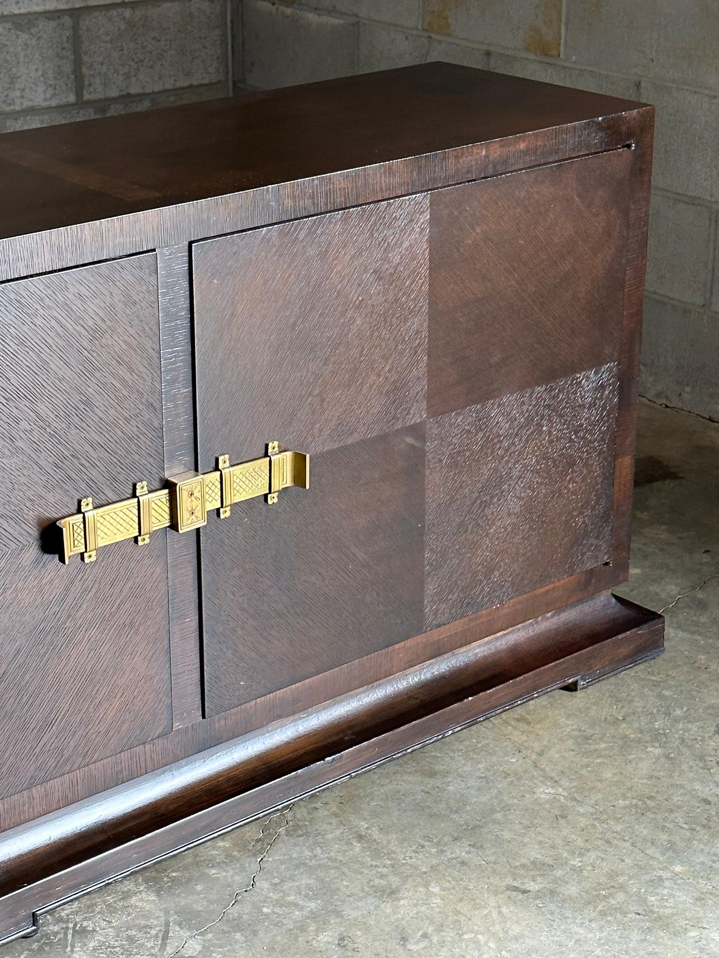 Frisman Vintage Tommi Parzinger Credenza/ Sideboard for Charak Modern