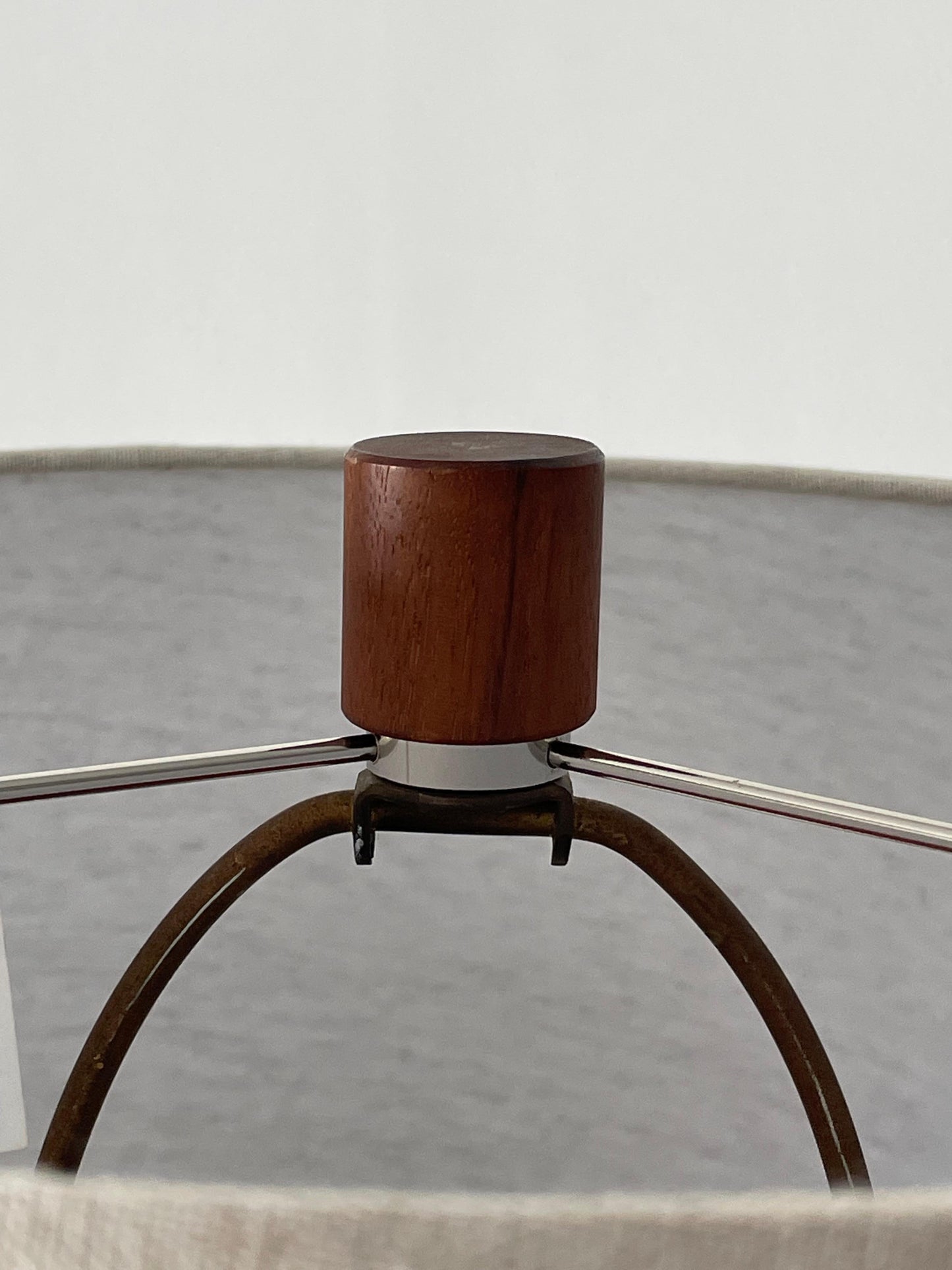 Frisman Vintage Jane and Gordon Martz Table Lamp, Ceramic and Walnut