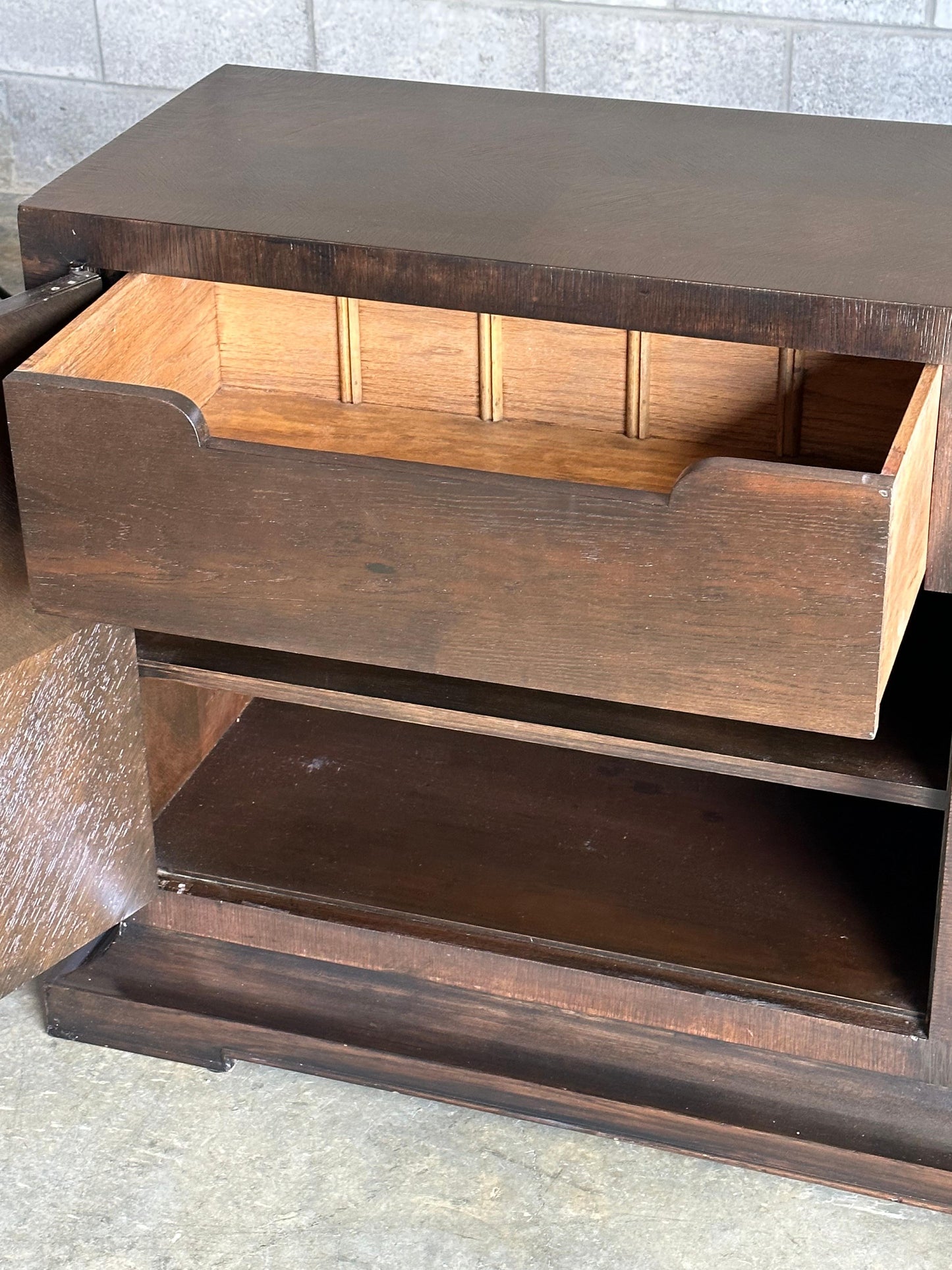 Frisman Vintage Tommi Parzinger Credenza/ Sideboard for Charak Modern