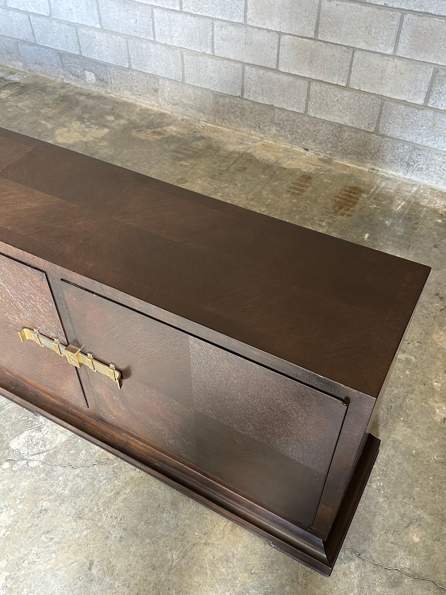 Frisman Vintage Tommi Parzinger Credenza/ Sideboard for Charak Modern