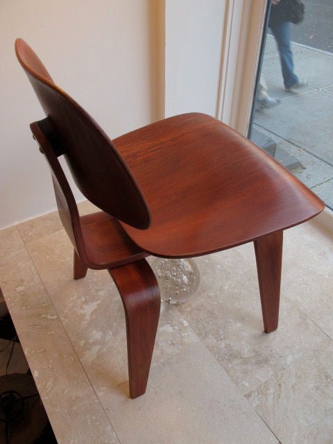 Frisman Vintage A Classic Charles Eames Evans DCW 1940's