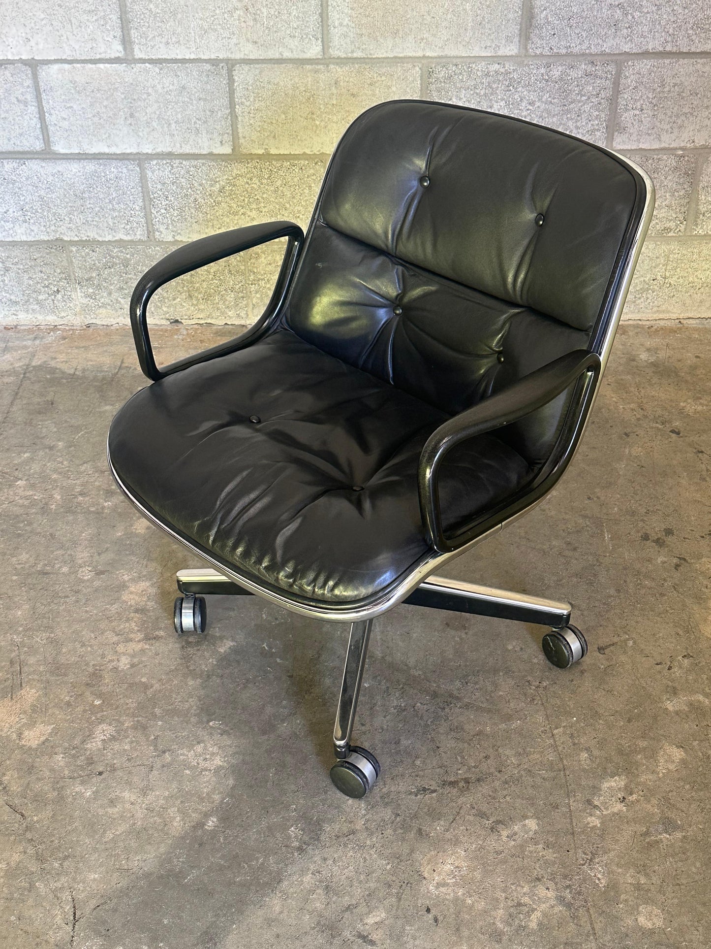 Frisman Vintage 1970s Charles Pollock for Knoll Office Desk Chair