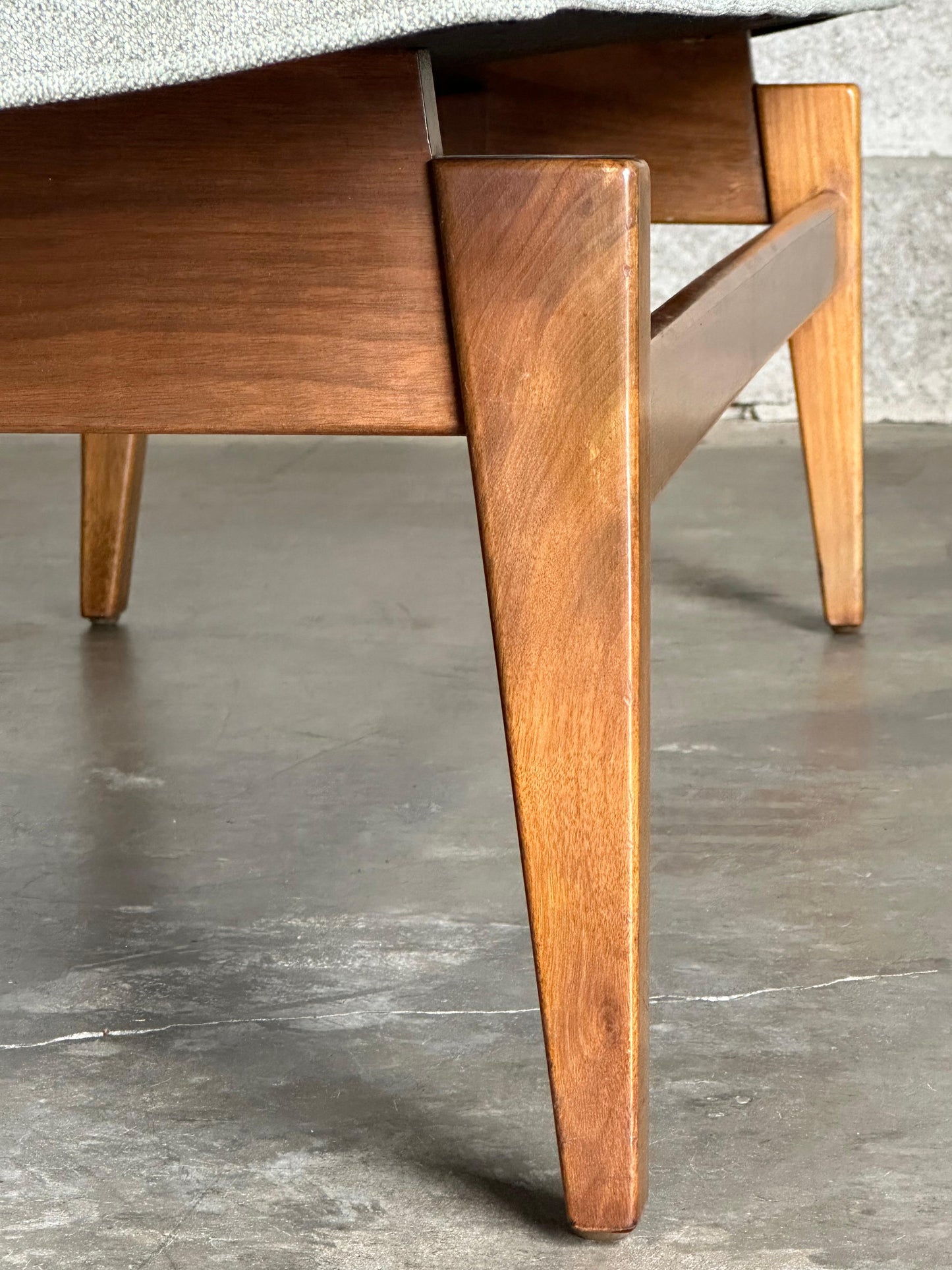 Frisman Vintage Vintage Jens Risom Six Foot (6ft) Floating Bench