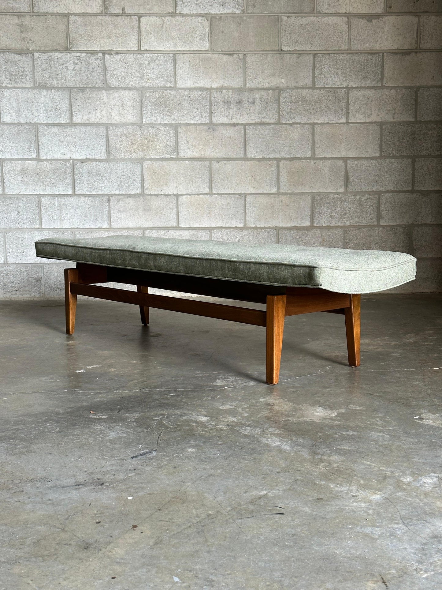 Frisman Vintage Vintage Jens Risom Six Foot (6ft) Floating Bench