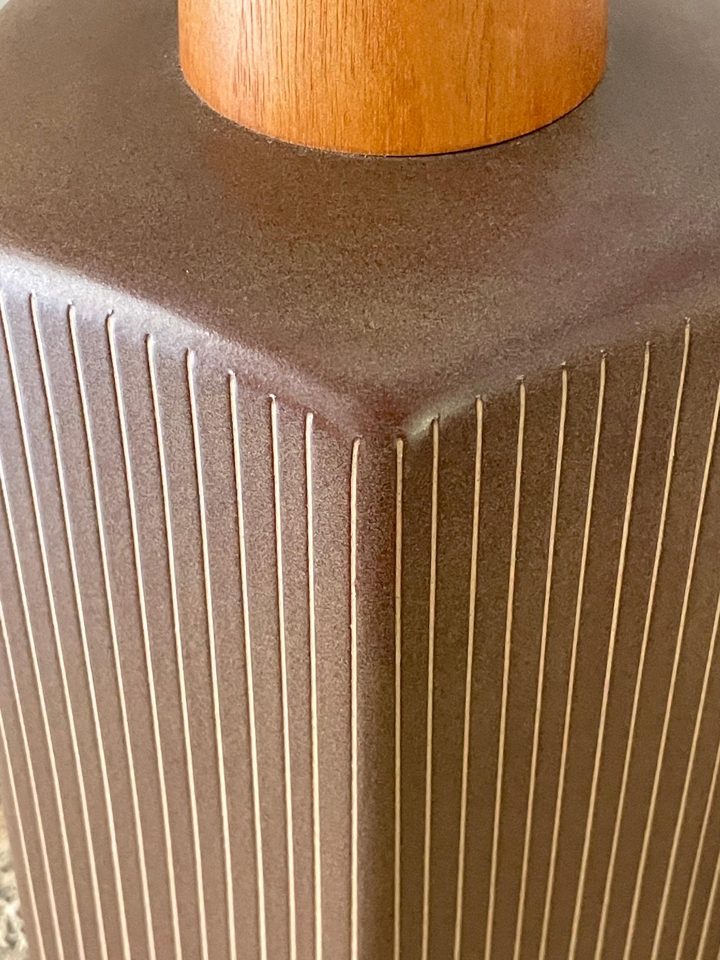 Frisman Vintage Martz Lamp by Jane and Gordon Martz for Marshall Studios, Ceramic Table Lamp