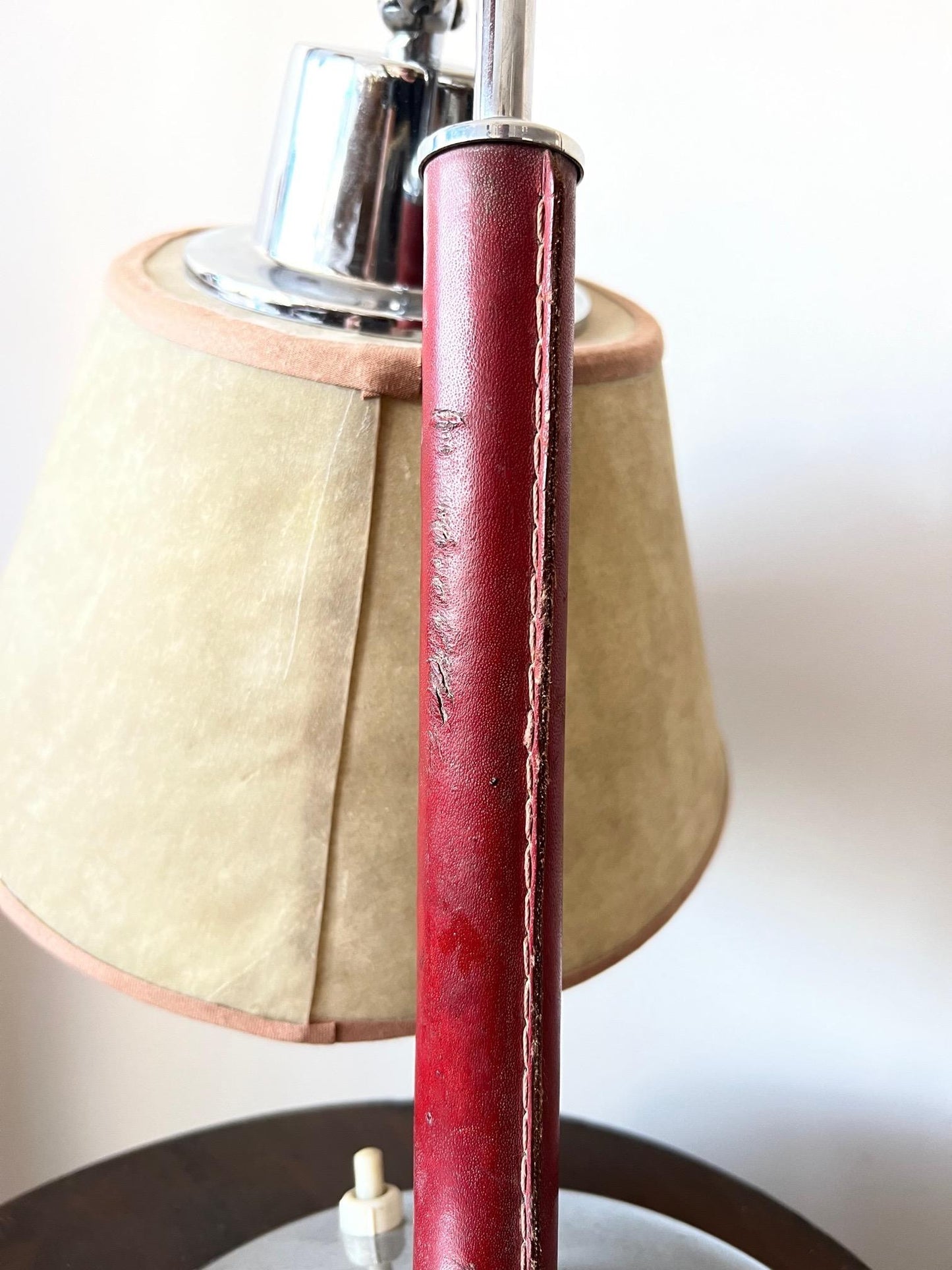Frisman Vintage Elegant Desk Lamp in Red Leather and Parchment Shade
