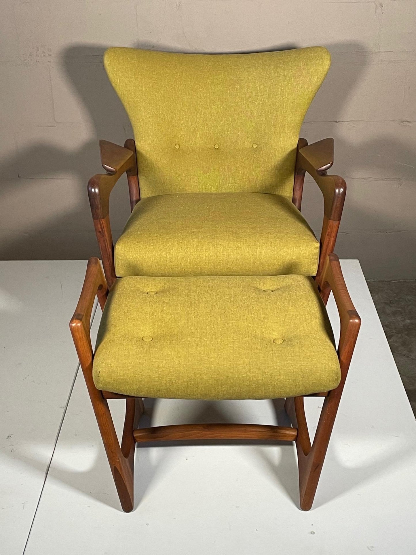 Frisman Vintage Unusual Adrian Pearsall Armchairs with Ottomans