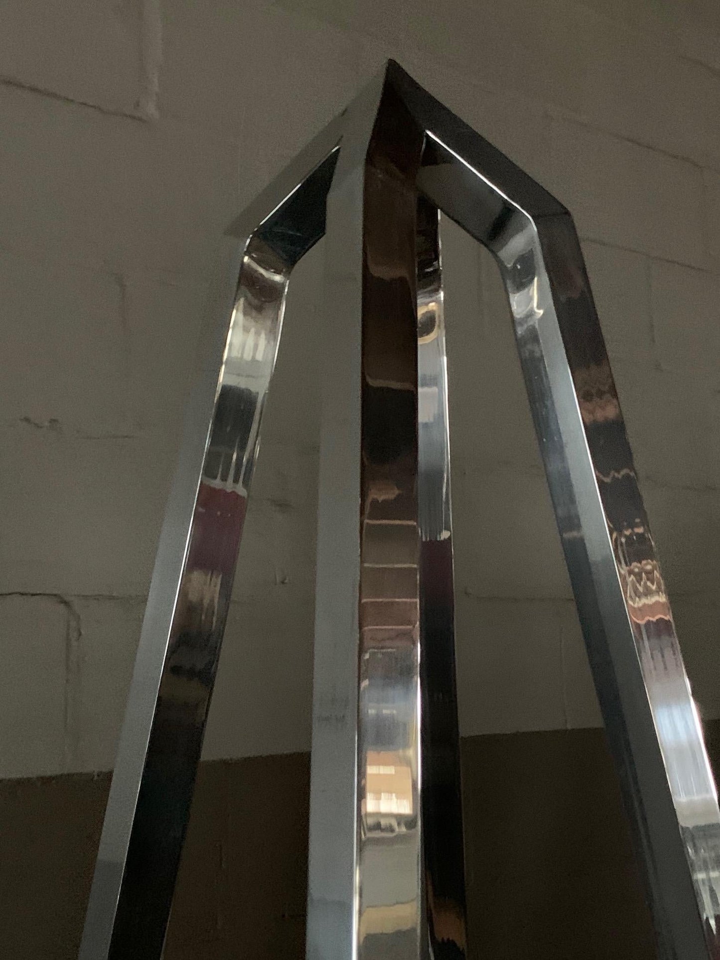 Frisman Vintage Pair of Obelisk Étagères in Polished Aluminum