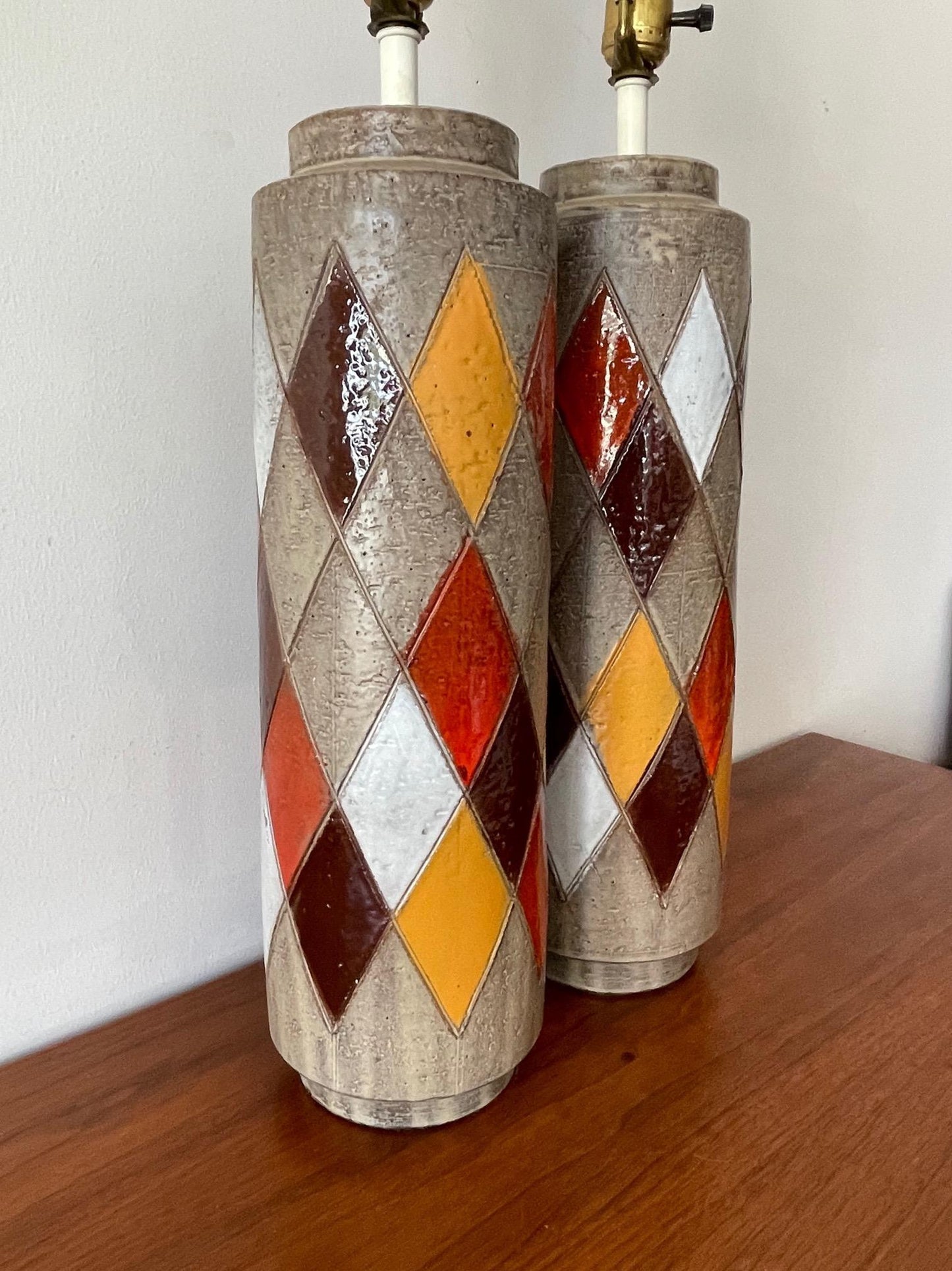 Frisman Vintage Pair of Aldo Londi Bitossi Cermaic Lamps Harlequin Pattern