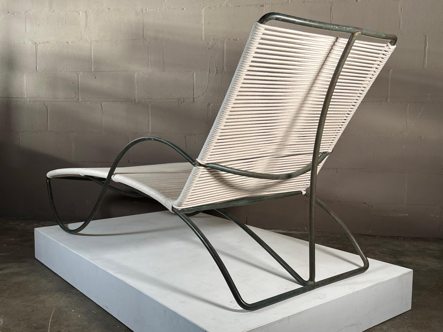 Frisman Vintage Bronze Chaise by Walter Lamb for Brown Jordan ca' 1950's