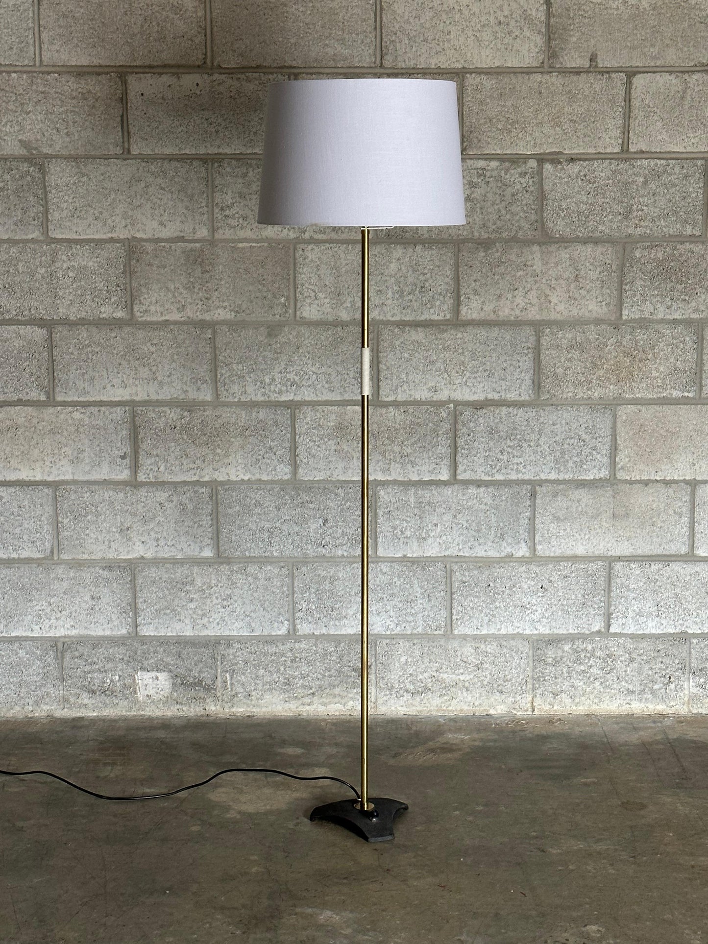 Frisman Vintage Minimalist Floor Lamp by Rupert Nikoll, Brass and Iron