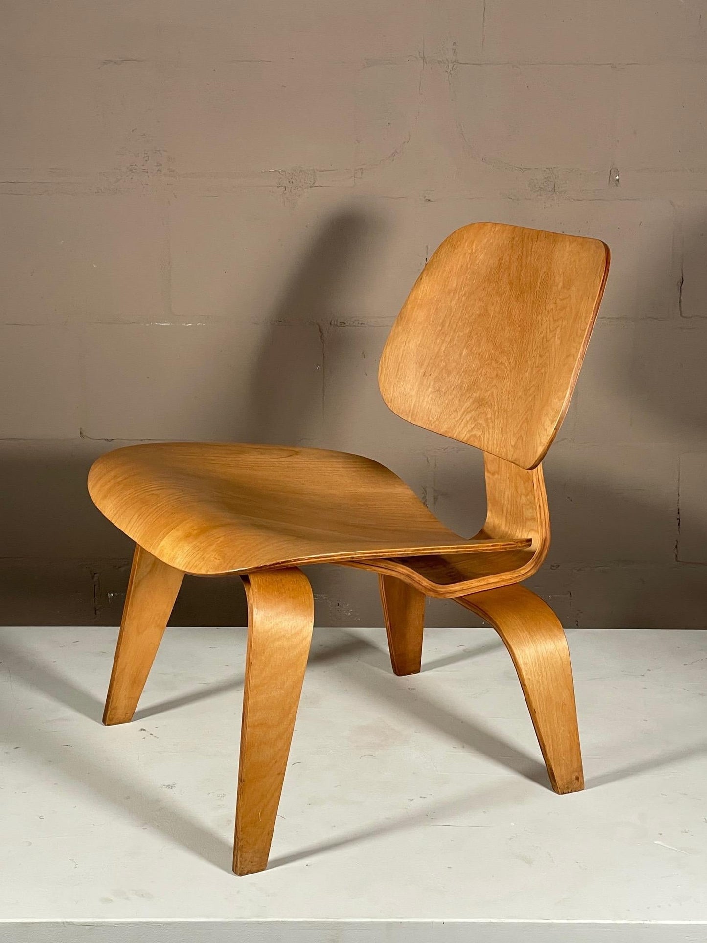 Frisman Vintage Evans Herman Miller LCW by Charles Eames