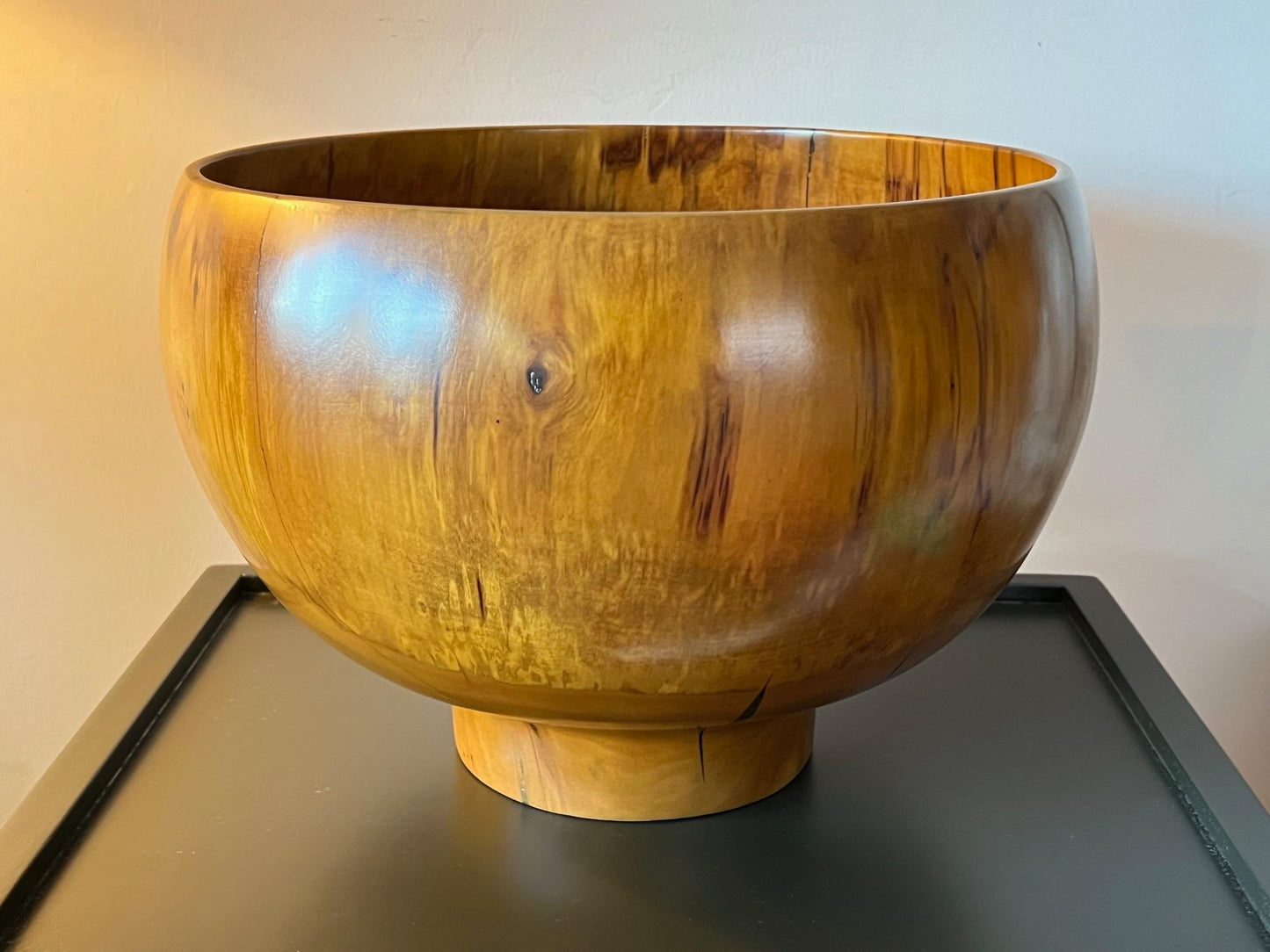 Frisman Vintage Ed Moulthrop Large Bowl in Figured Sweetgum Wood