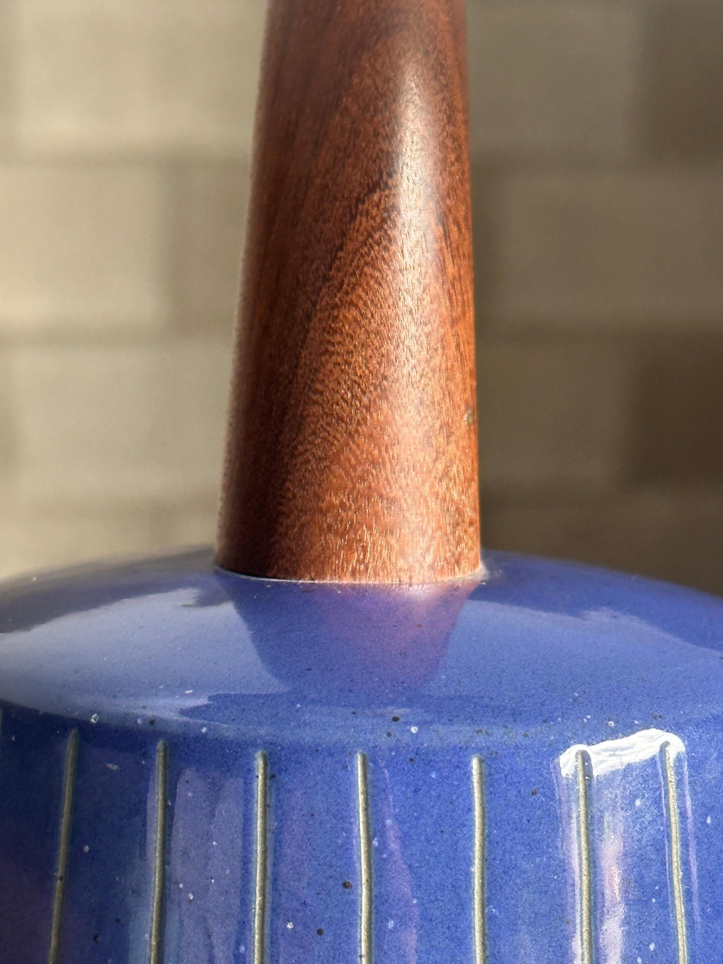 Frisman Vintage Martz Lamp by Jane and Gordon Martz/ Marshall Studios, ceramic and walnut