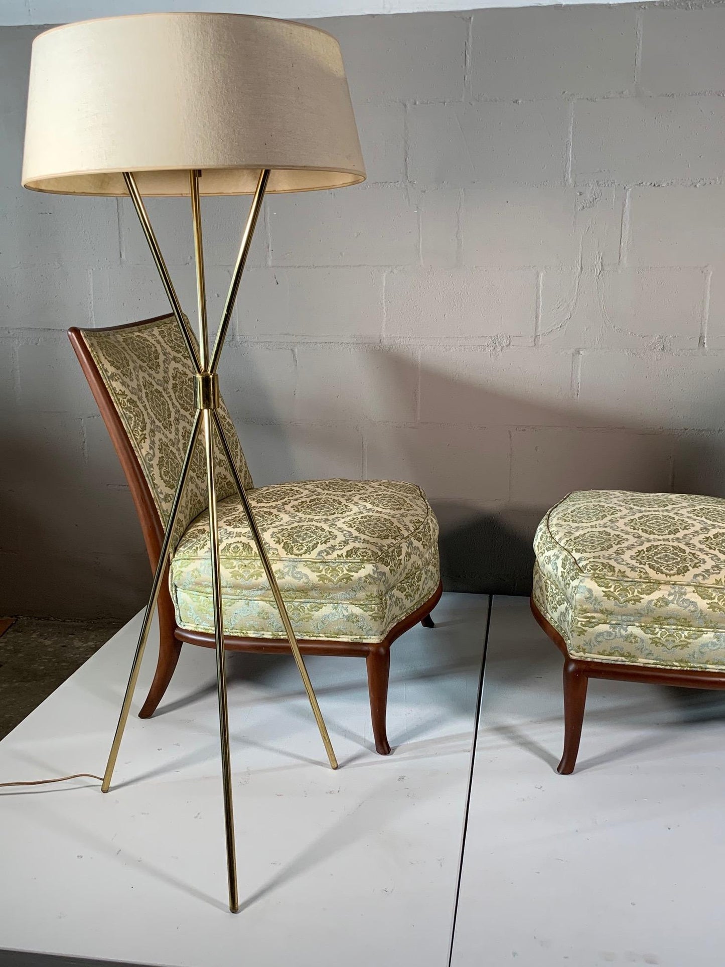 Frisman Vintage Pair of Unusual Slipper Chairs by T.H. Robsjohn-Gibbings Widdicomb, circa 1950s