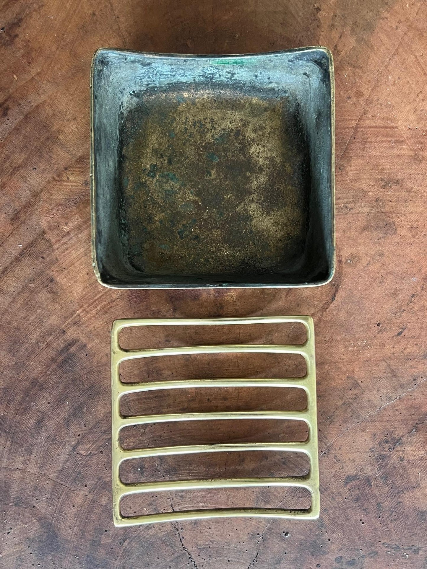 Frisman Vintage Sculptural Werkstätte Hagenauer Modernist Brass Ashtray, Austria, 1950s