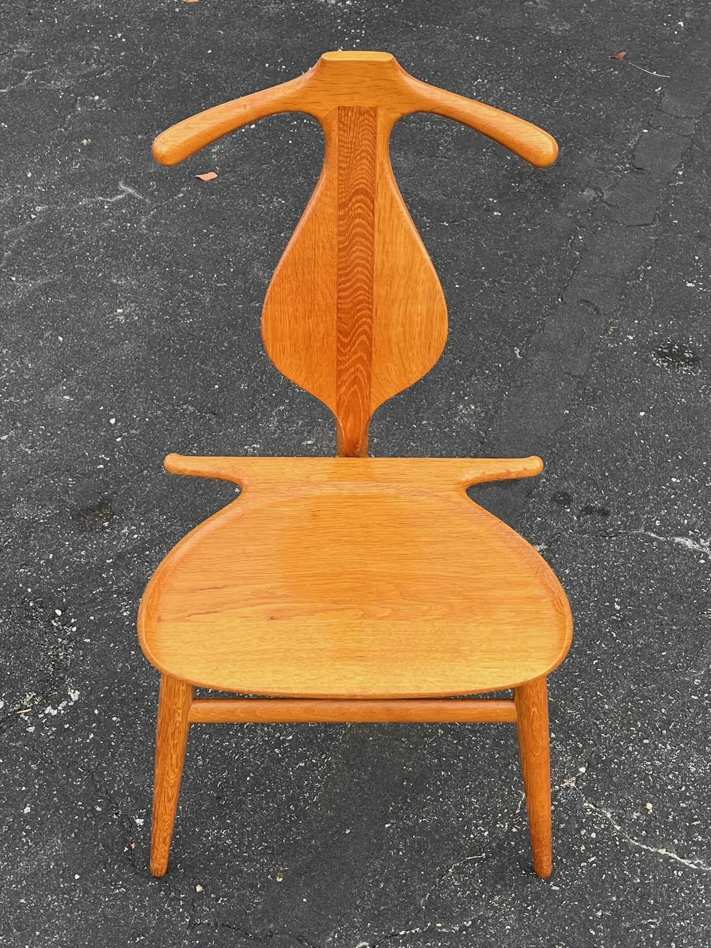 Frisman Vintage A Vintage Hans Wegner Oak Valet Chair By Johannes Hansen