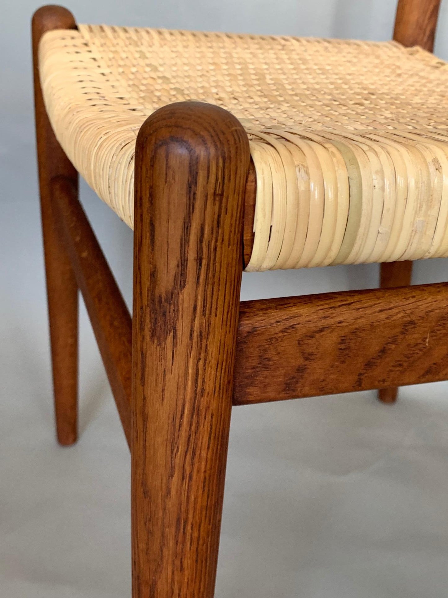 Frisman Vintage Pair of Classic Hans Wegner Side Chairs in Oak