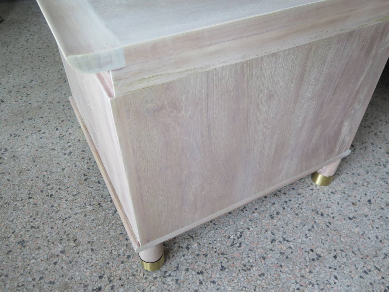 Frisman Vintage Pair of Elegant Chinese Style Nightstands with Polished Brass Hardware