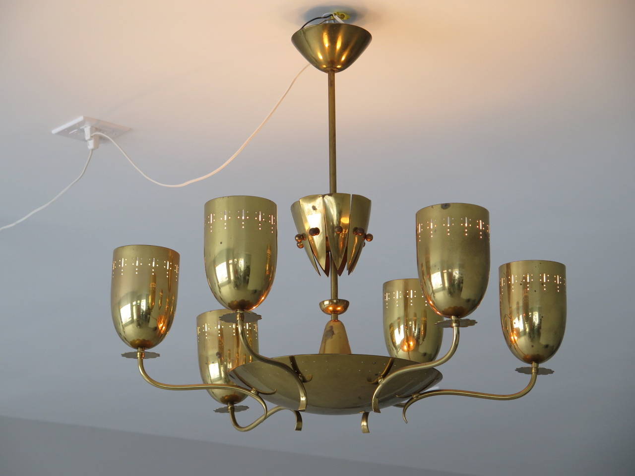 Frisman Vintage Large German Chandelier in Polished Brass, circa 1950s