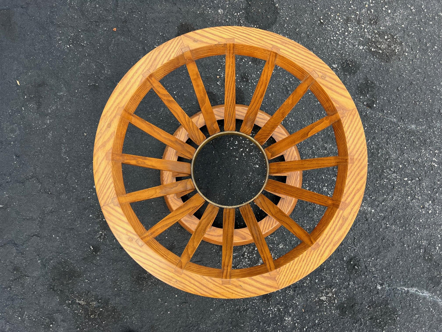 Frisman Vintage Dunbar Sheaf Of Wheat Table With Glass Top