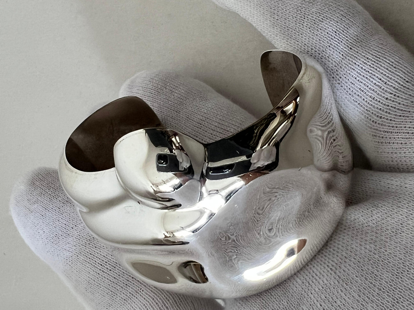 Frisman Vintage Elsa Peretti Tiffany Polished Sterling Cuff Bracelet 1982
