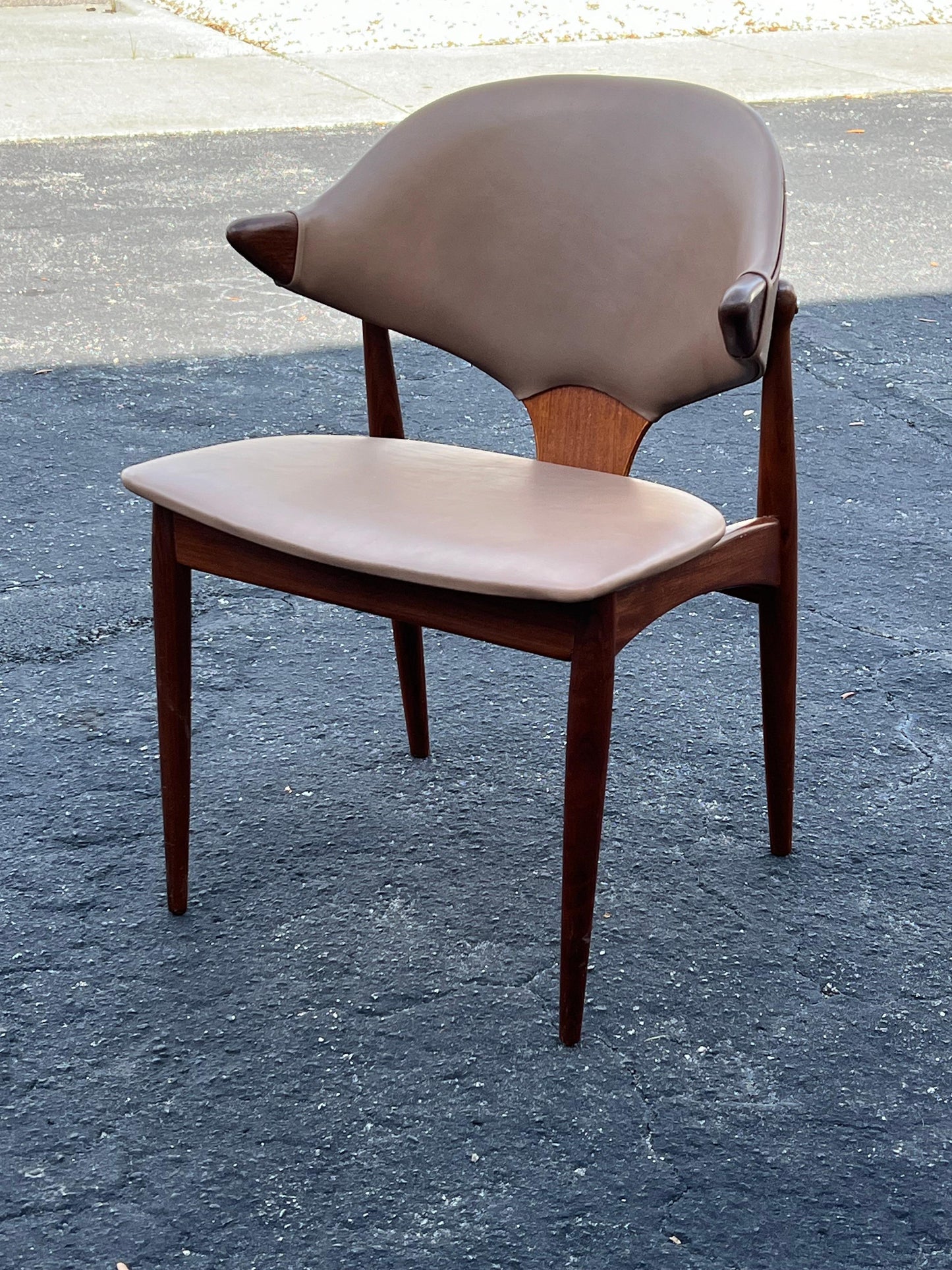 Frisman Vintage Classic Arne Vodder Leather And Teak Chair For Mahjongg Holland 1964