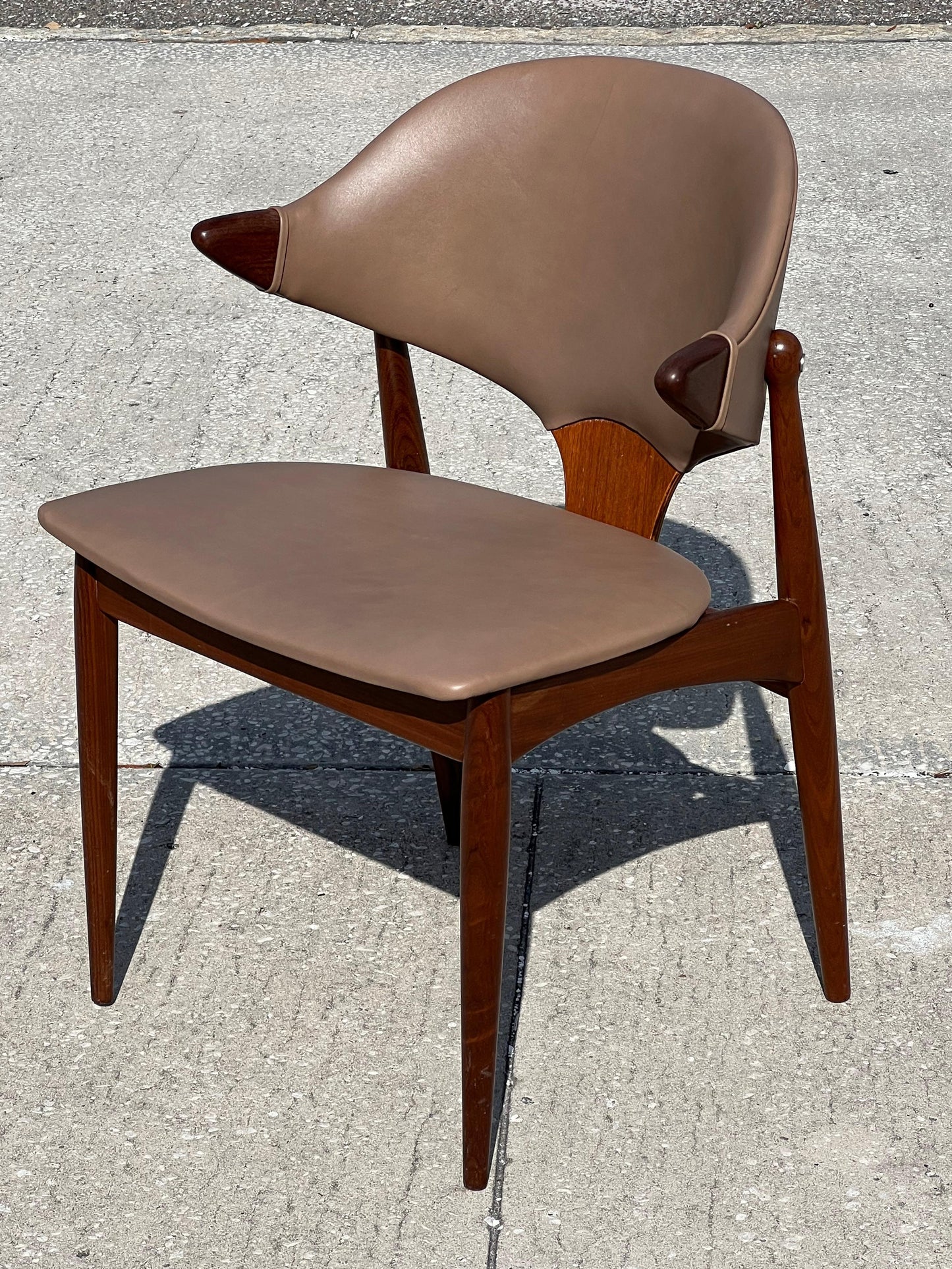 Frisman Vintage Classic Arne Vodder Leather And Teak Chair For Mahjongg Holland 1964