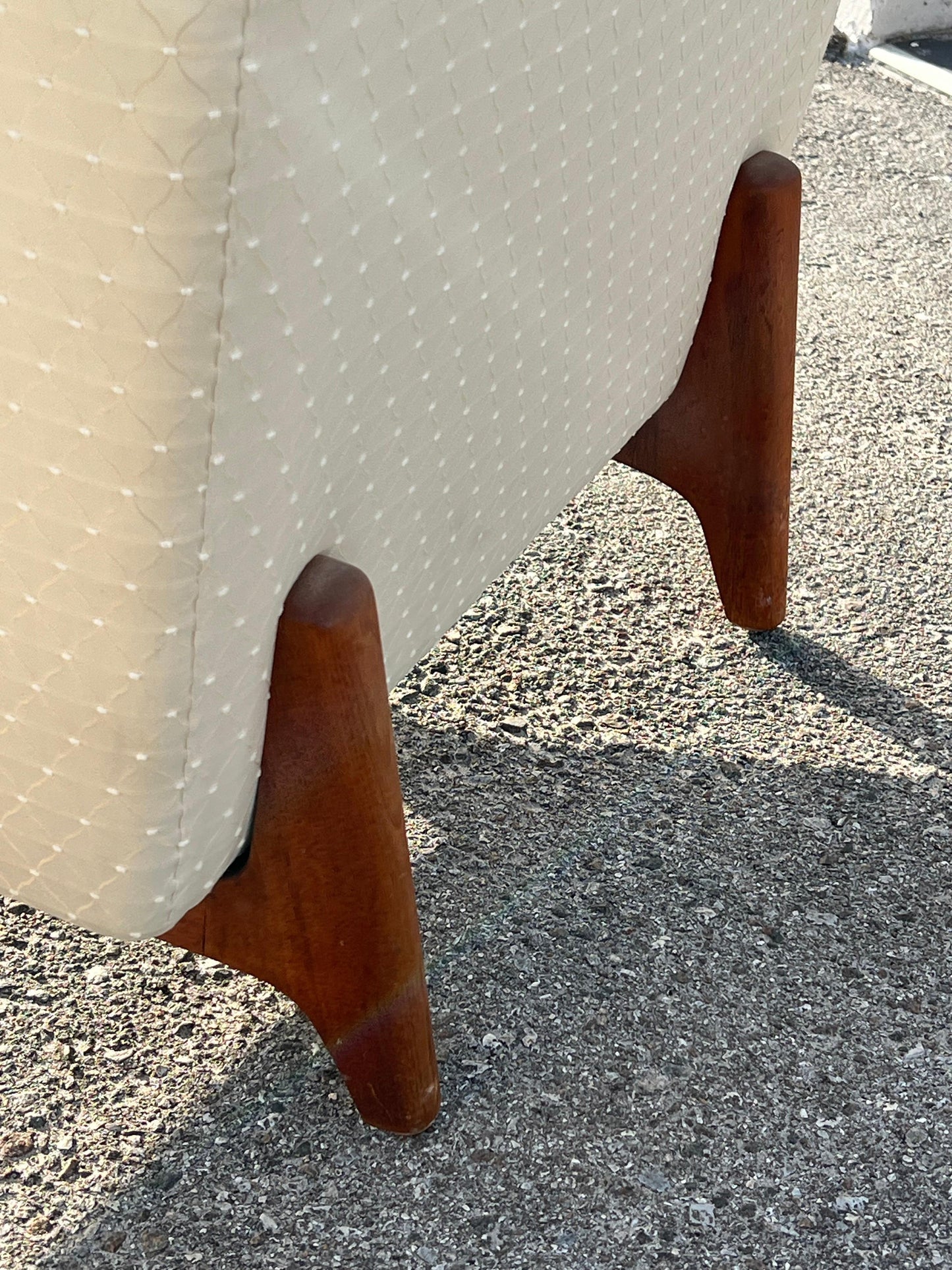 Frisman Vintage A Pair Of Wormley Dunbar Chairs From The Janus Collection Ca' 1960's