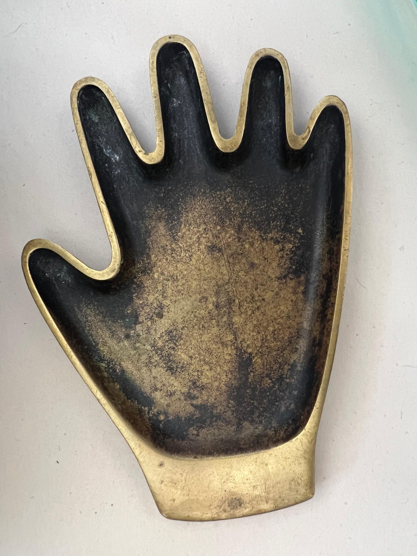 Frisman Vintage Sculptural Werkstätte Hagenauer Modernist Brass Hand Ashtray, Austria, 1950s
