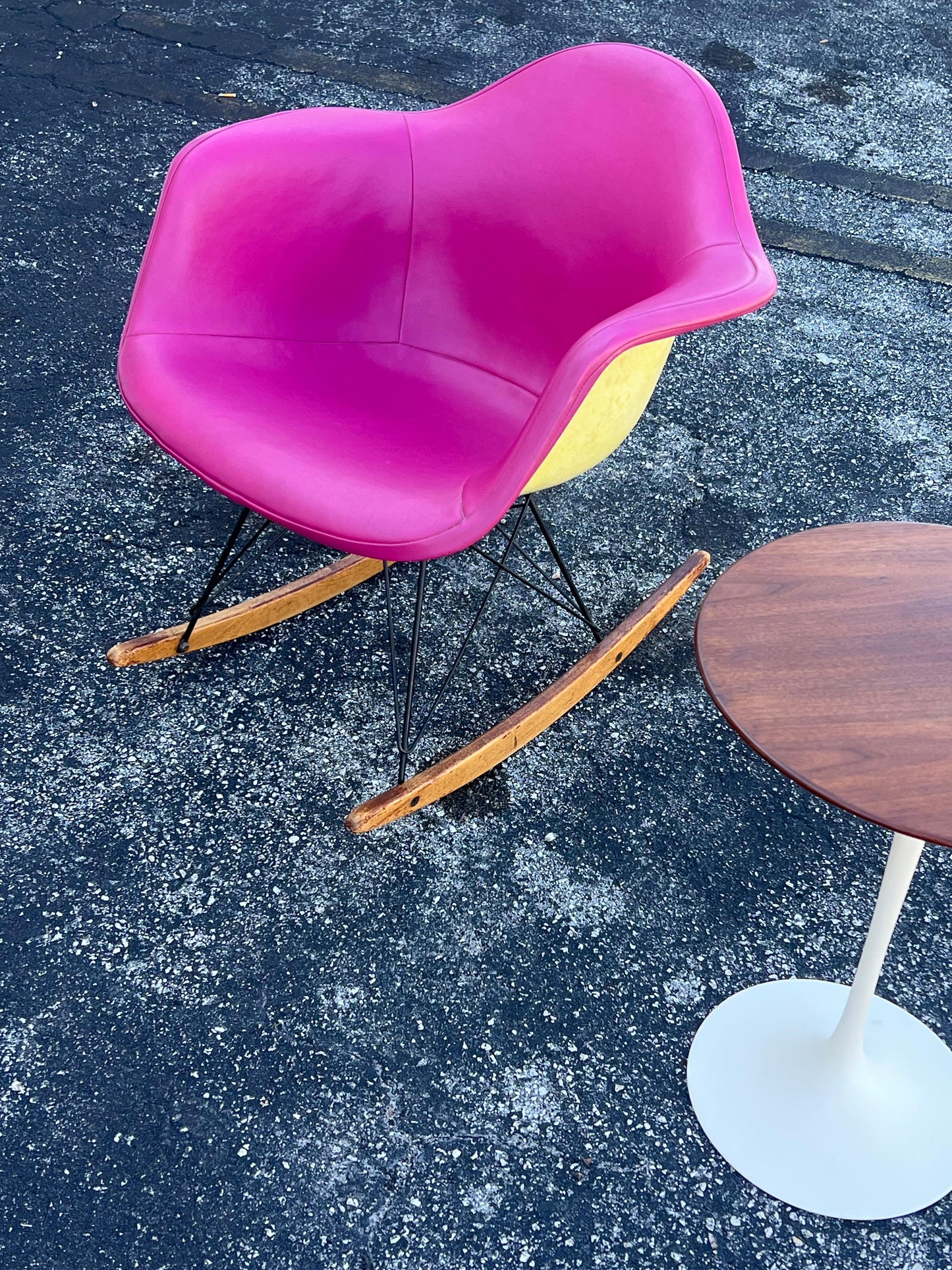 Frisman Vintage Charles Eames Classic RAR Rocking Chair Herman Miller Lemon Yellow