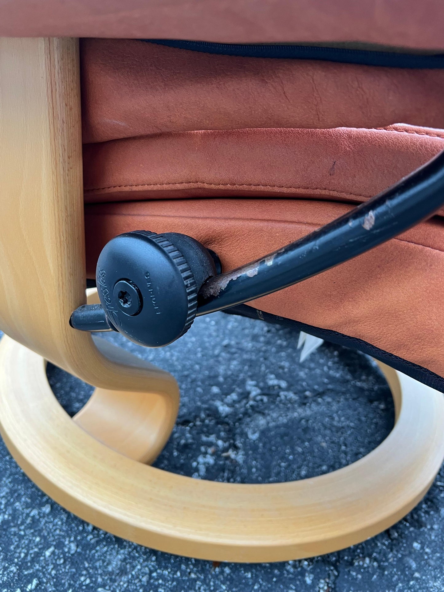 Frisman Vintage Ekornes Stressless Cognac Leather Reclining Swivel Lounge Chair with Ottoman