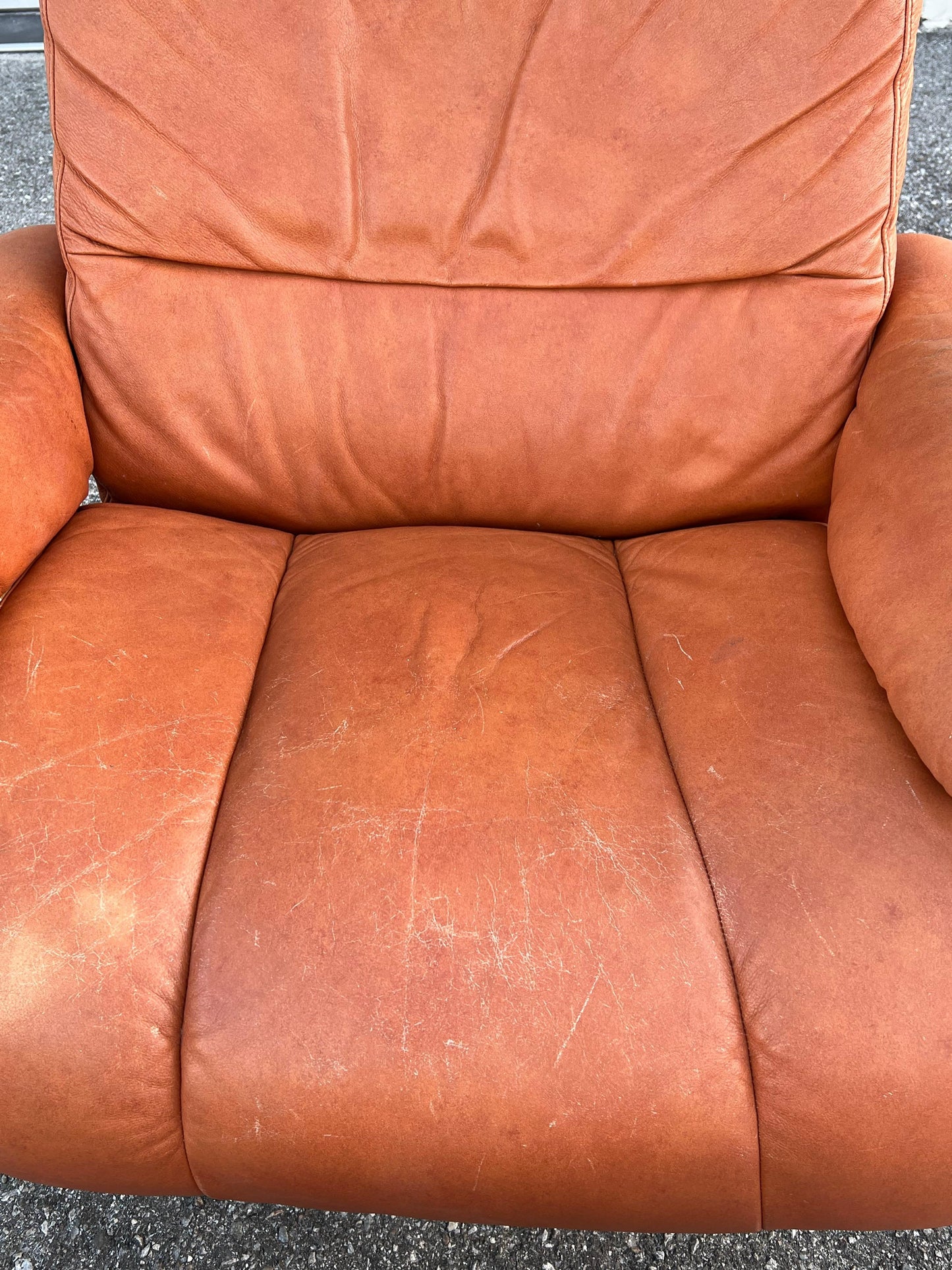 Frisman Vintage Ekornes Stressless Cognac Leather Reclining Swivel Lounge Chair with Ottoman