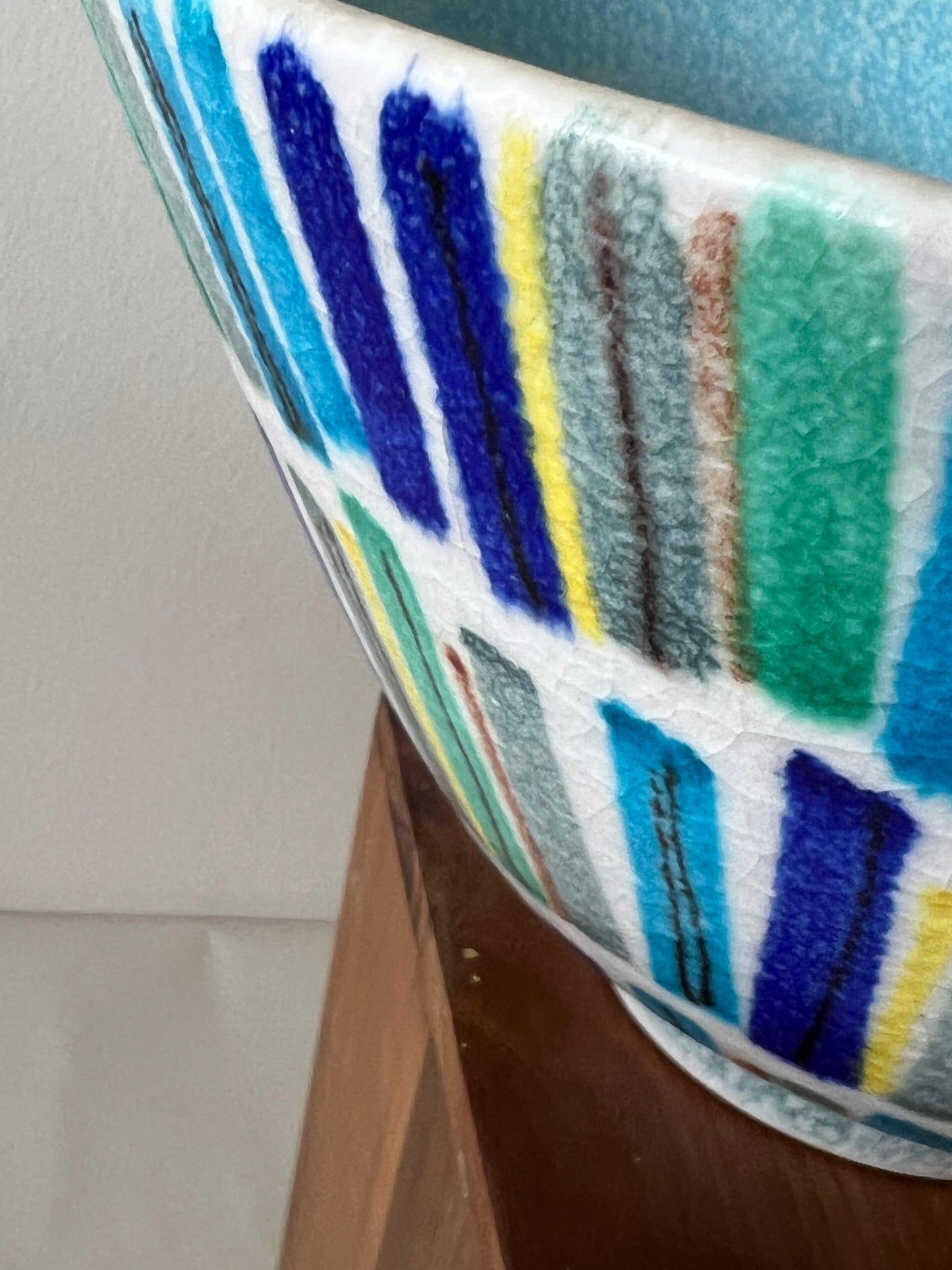 Frisman Vintage Unusual Ceramic Bowl With Stripes By Alvino Bagni For Raymor Ca' 1960's
