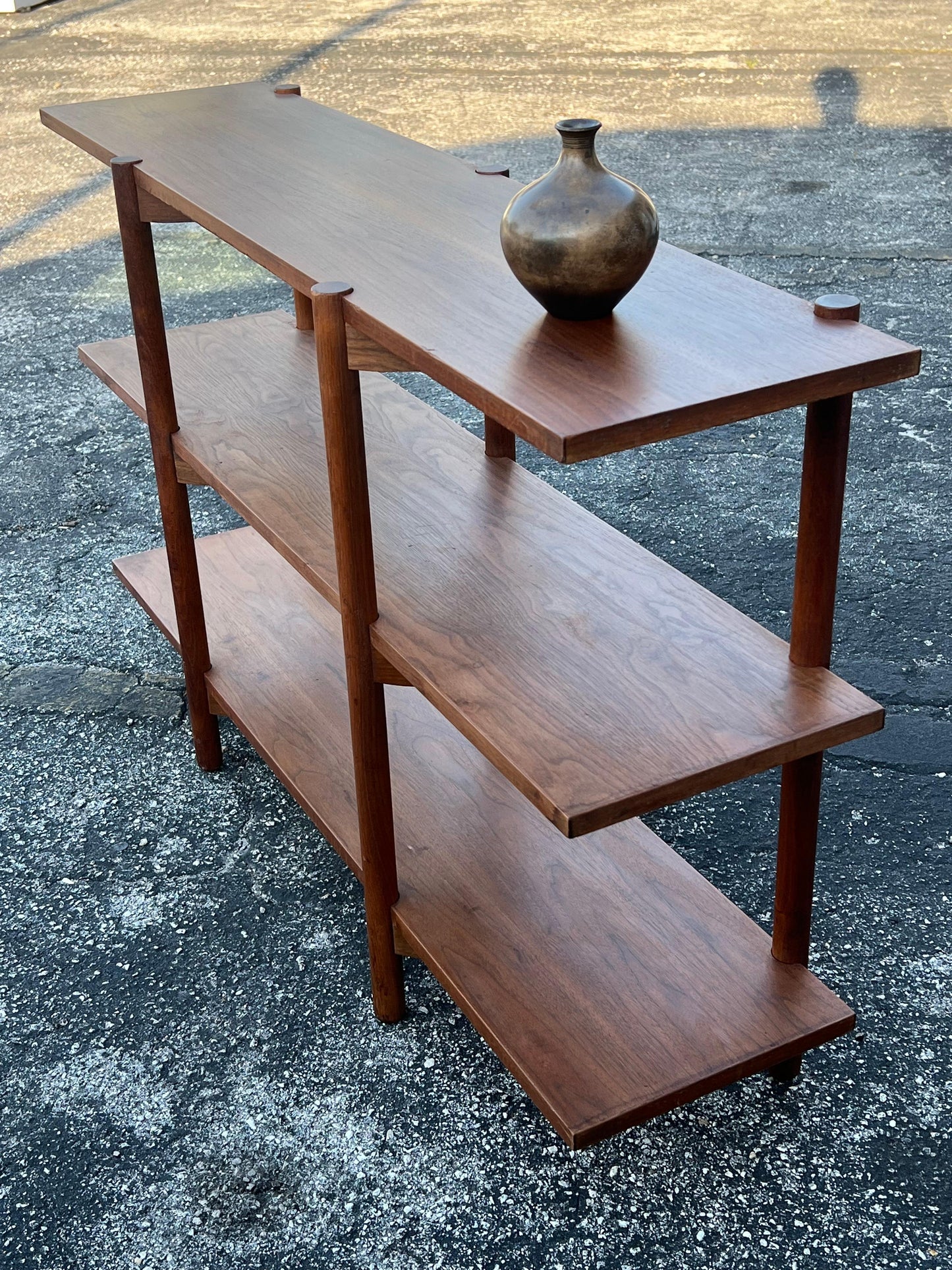 Frisman Vintage Milo Baughman For Glenn Of California Bookshelf Walnut Patina 1950's