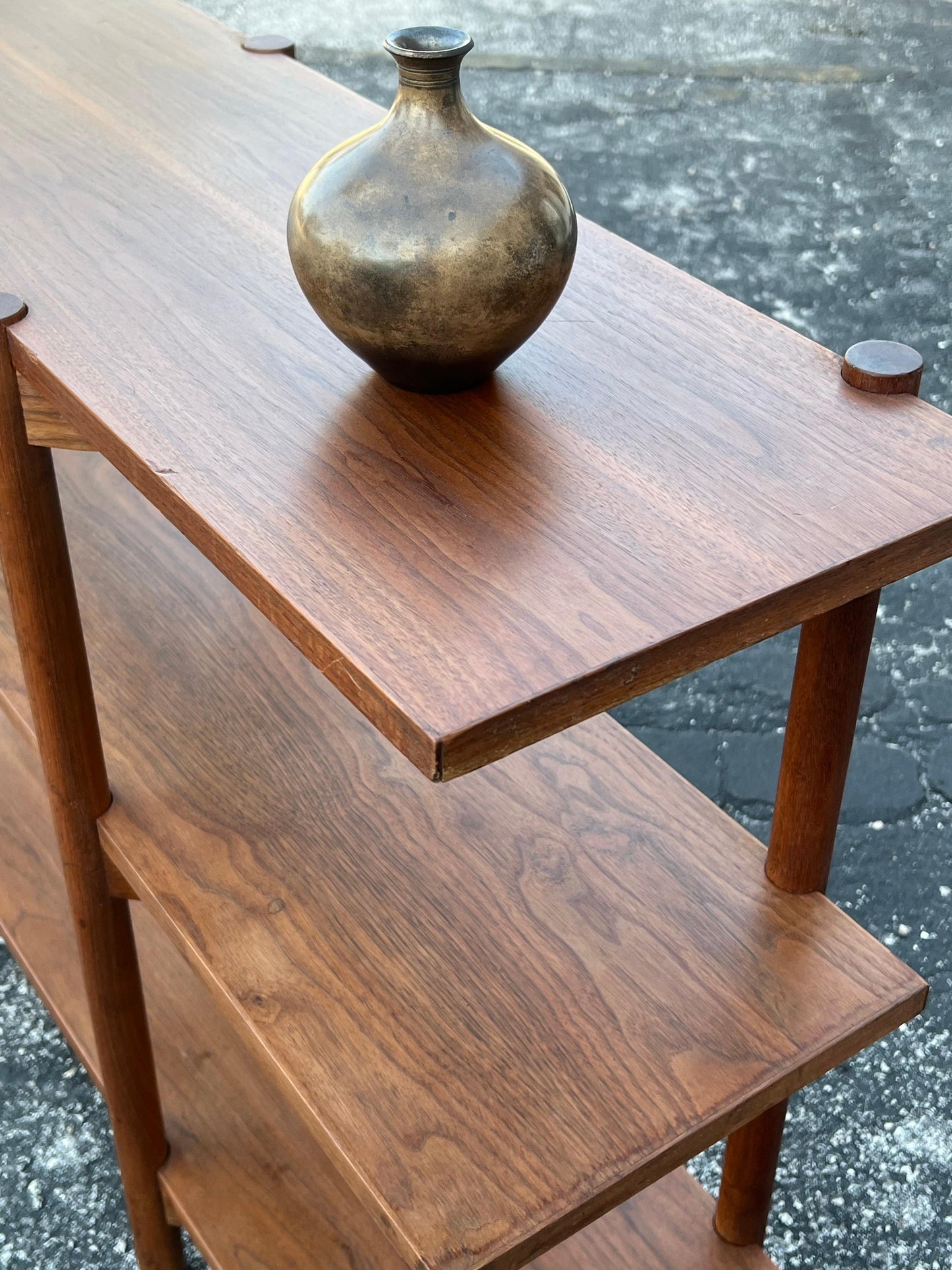 Frisman Vintage Milo Baughman For Glenn Of California Bookshelf Walnut Patina 1950's