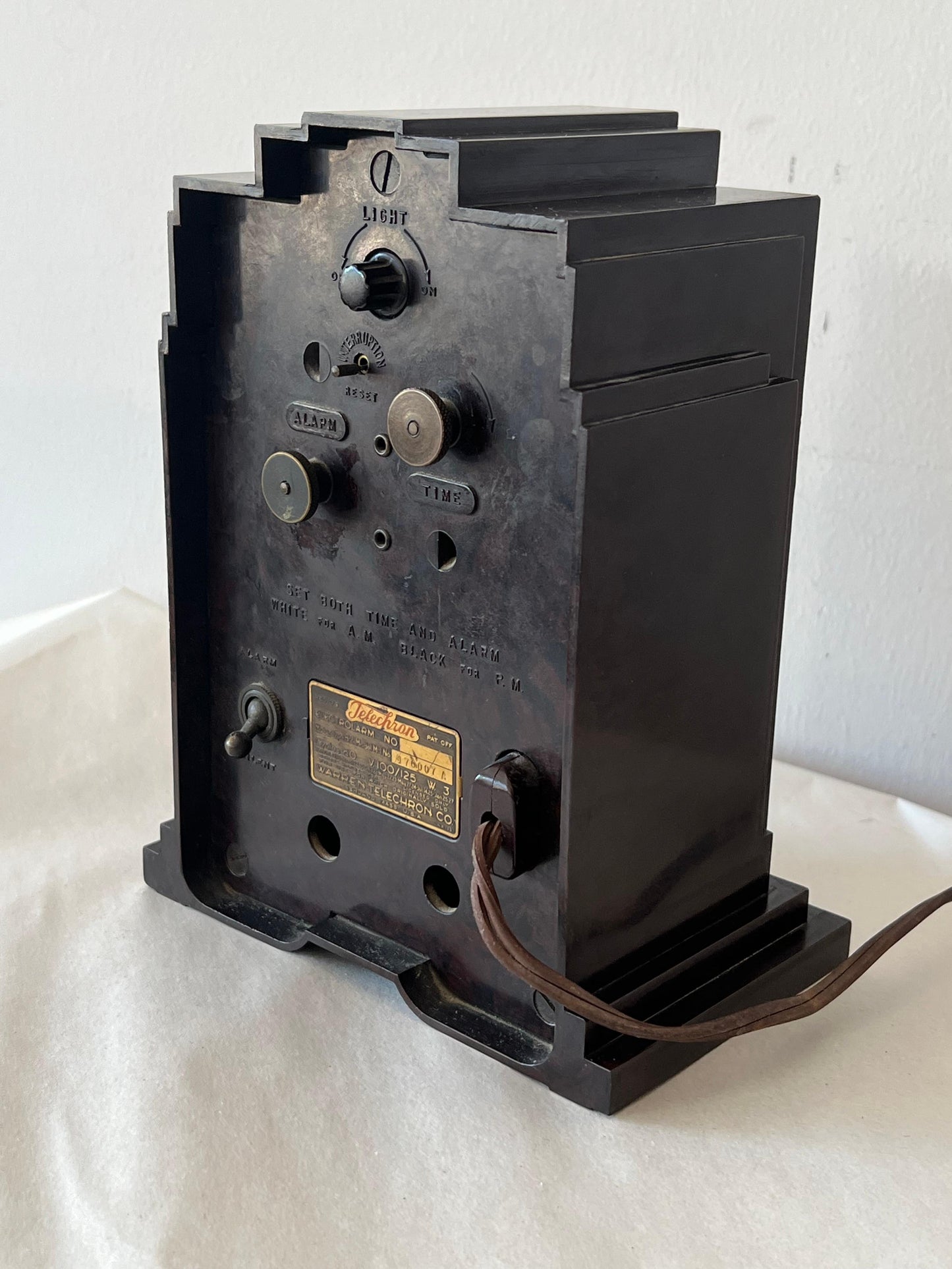 Frisman Vintage Vintage Art Deco Telechron Electroalarm Skyscraper Desk Clock Bakelite