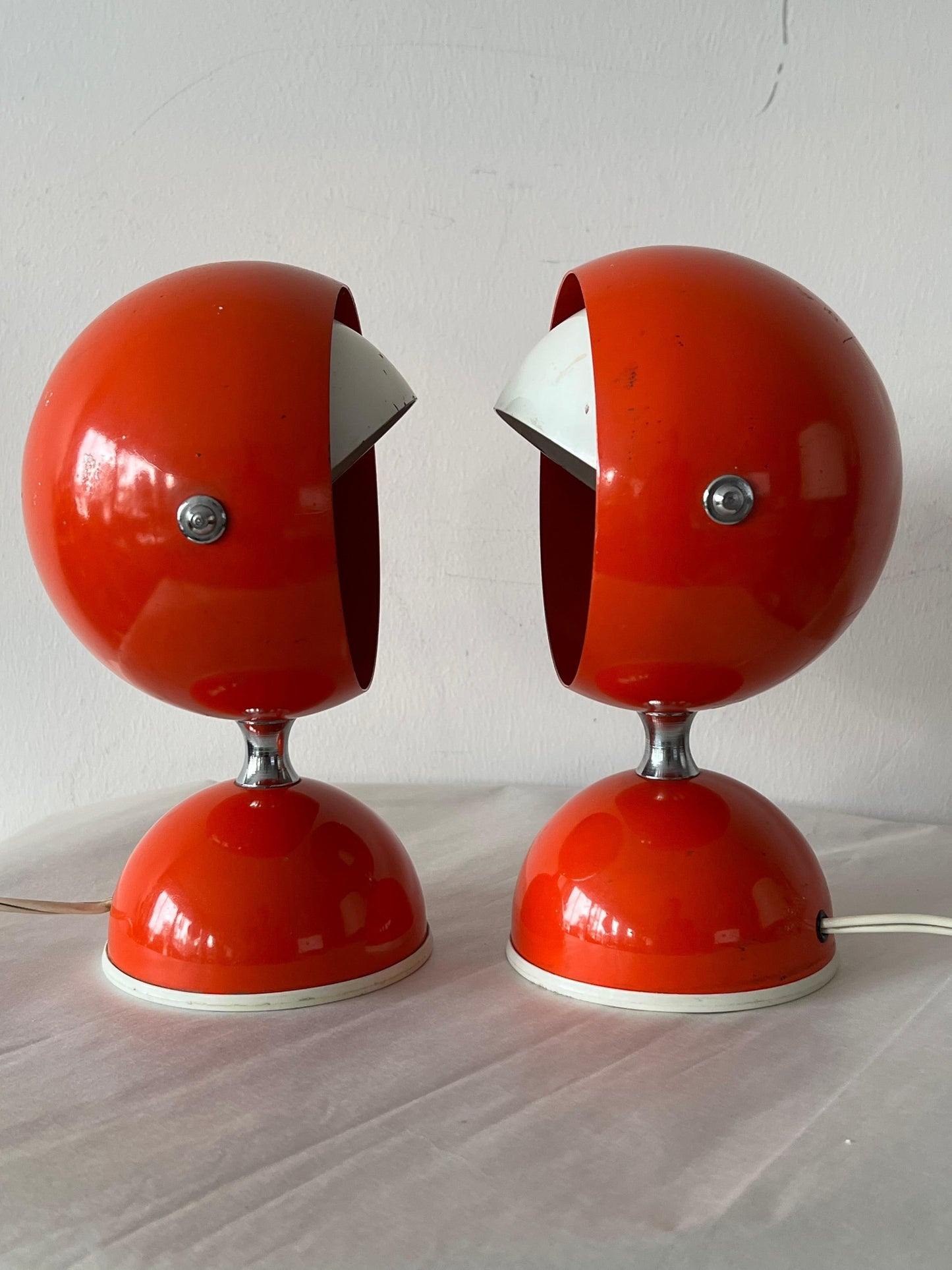 Frisman Vintage A Pair Of Italian Table Lamps With Adjustable Shades Orange 1960's Space Age