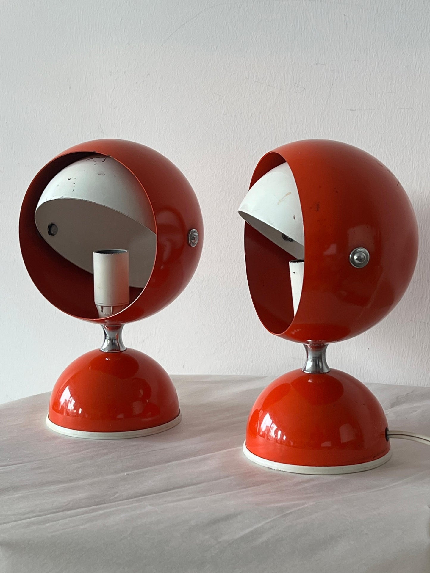 Frisman Vintage A Pair Of Italian Table Lamps With Adjustable Shades Orange 1960's Space Age