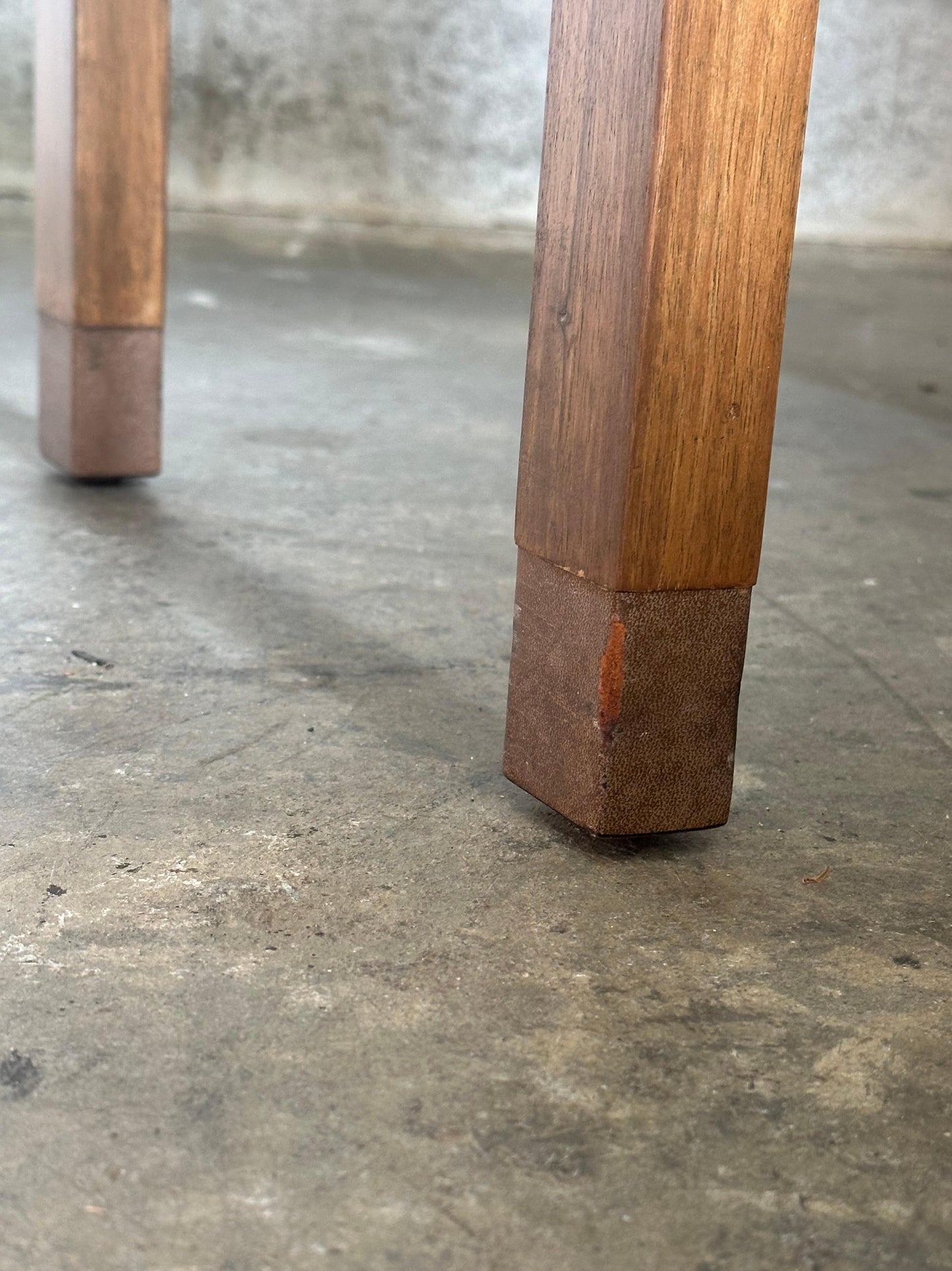 Frisman Vintage Edward Wormley for Dunbar Nightstands, Walnut and Leather
