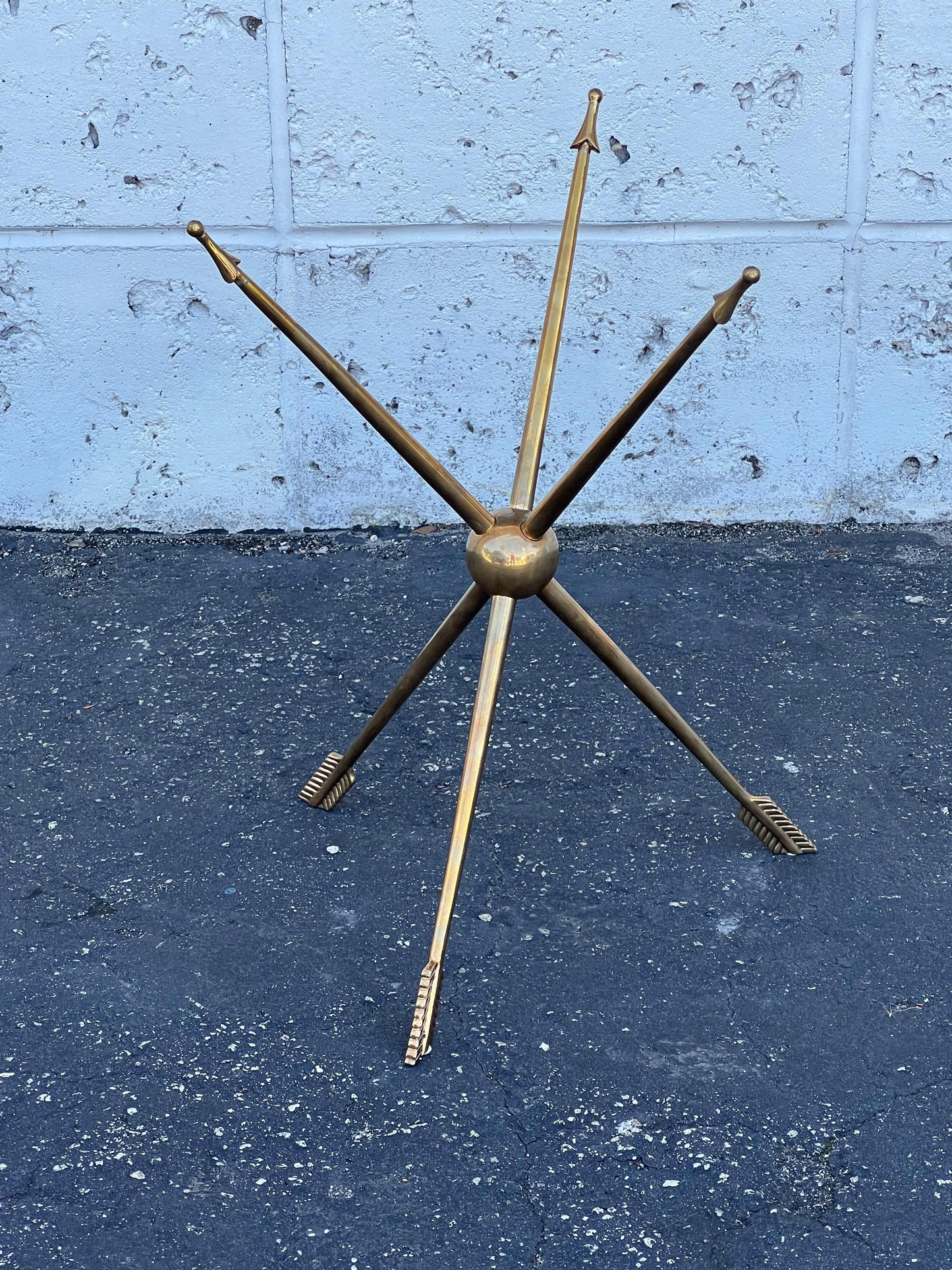 Frisman Vintage Italian Solid Brass Arrow Gueridon ca' 1940's