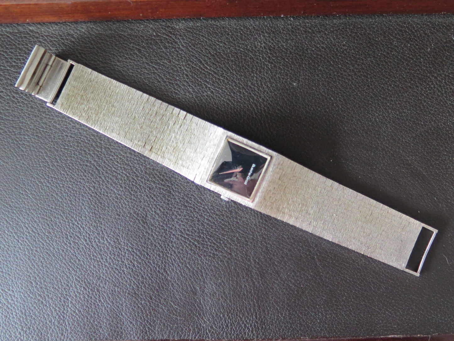 Frisman Vintage Bueche Girod Dress Watch In 9K White Gold Integrated Bracelet Ca' 1970's