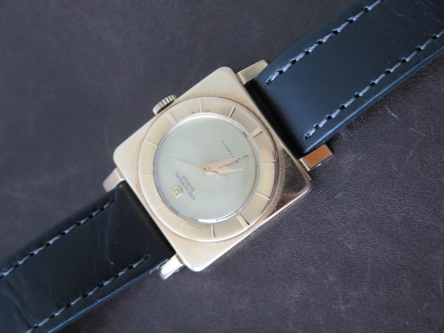 Frisman Vintage Universal Geneve Pink Gold Bumper Automatic Watch