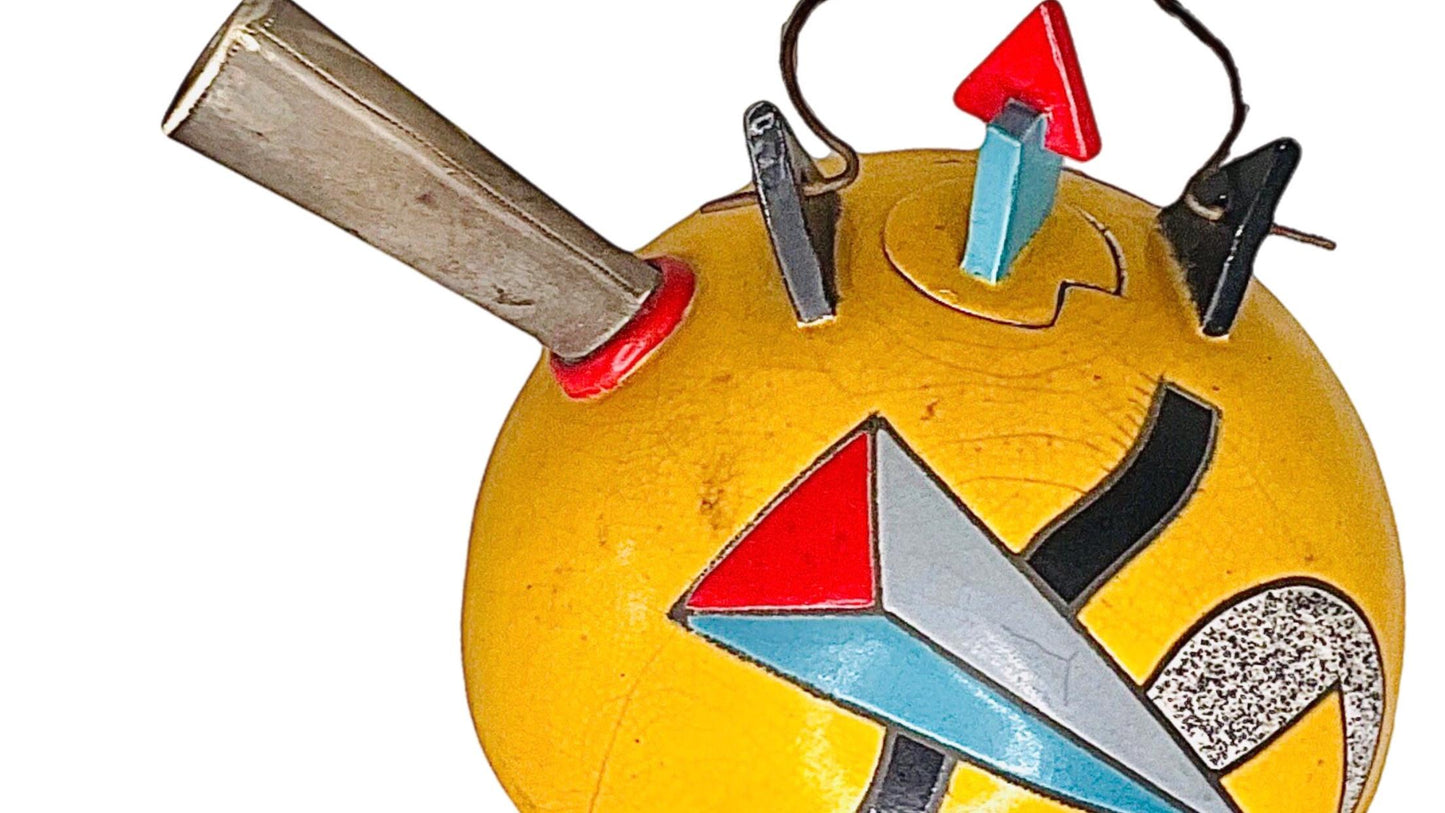 Frisman Vintage 80s Post Modern Memphis Design Handmade Marilee Hall Abstract Art Teapot Signed
