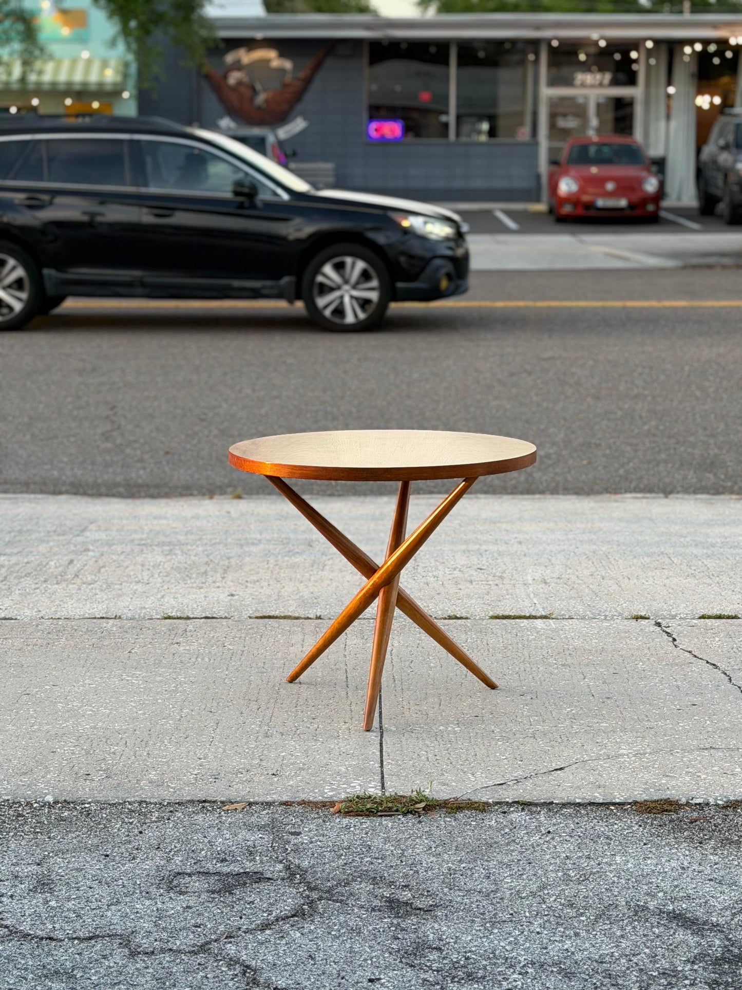 Frisman Vintage Original Tripod Table By T.H.Robsjohn-Gibbings Walnut 1953 Classic