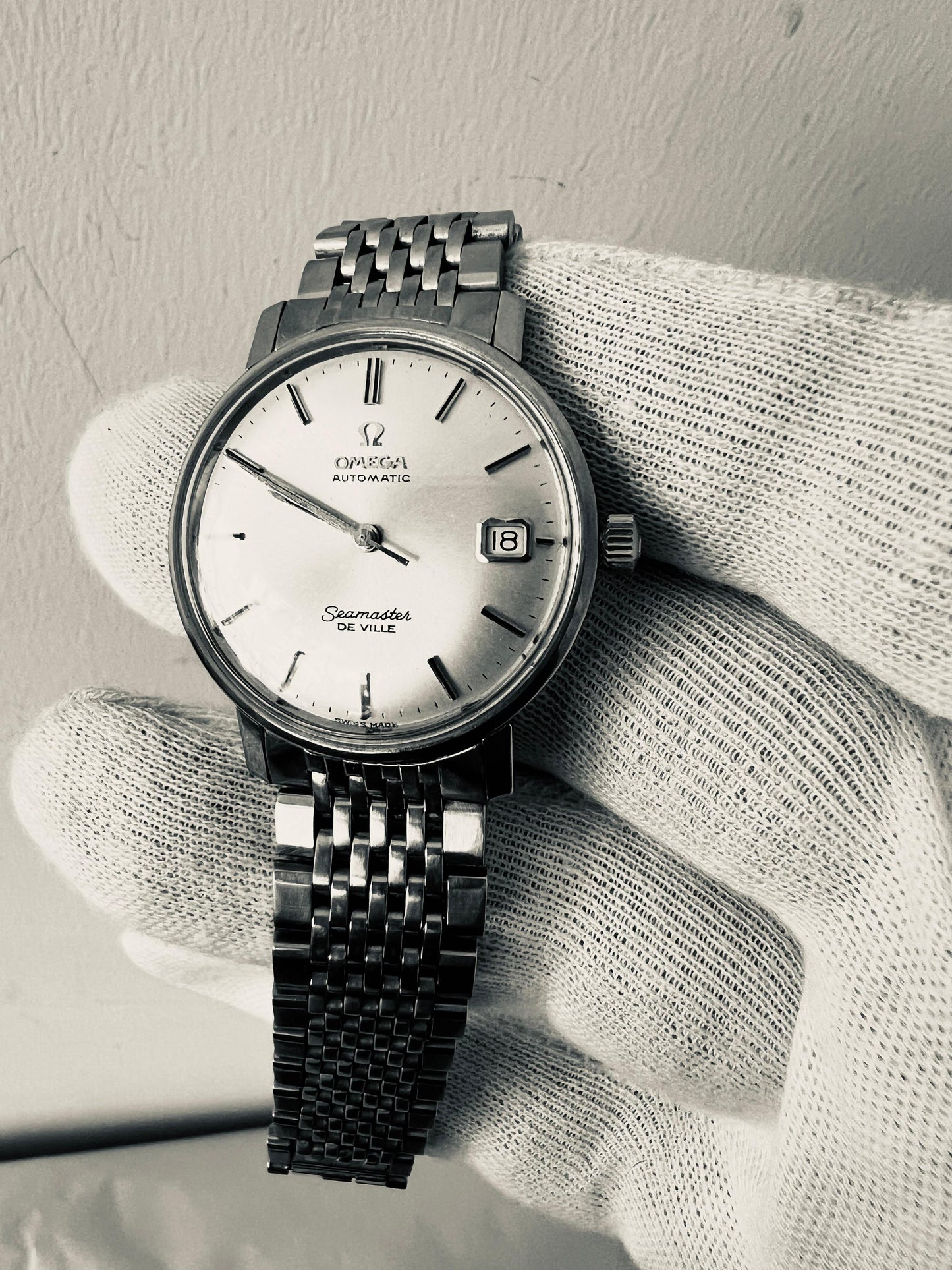 Frisman Vintage Omega Seamaster Deville With Date ca' 1960's
