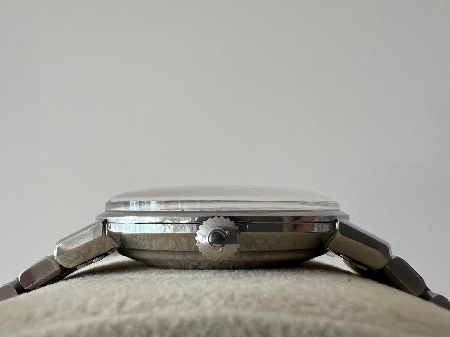 Frisman Vintage Omega Seamaster Deville With Date ca' 1960's