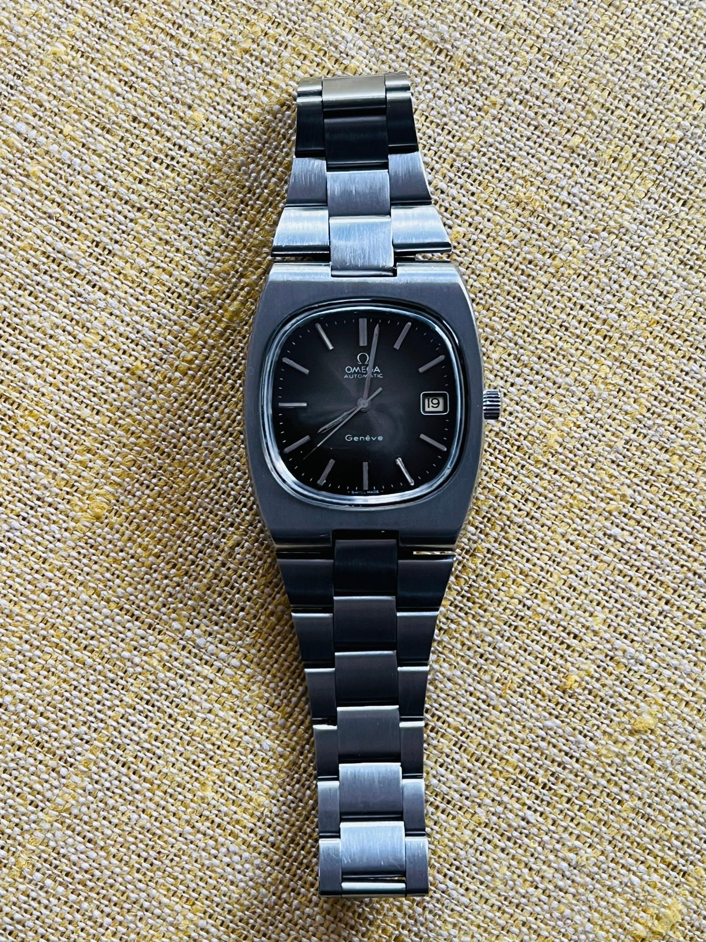 Frisman Vintage 1970's Omega Geneve Vintage Mens TV Shaped Watch with Original Tropical Dial