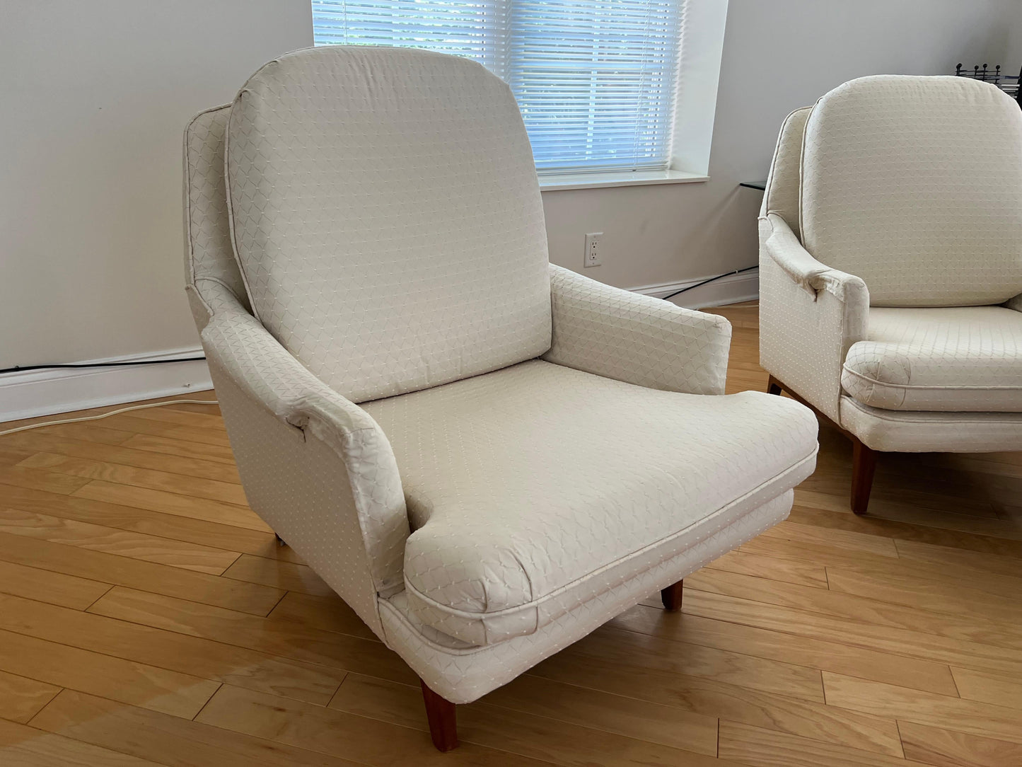 Frisman Vintage A Pair Of Wormley Dunbar Chairs From The Janus Collection Ca' 1960's