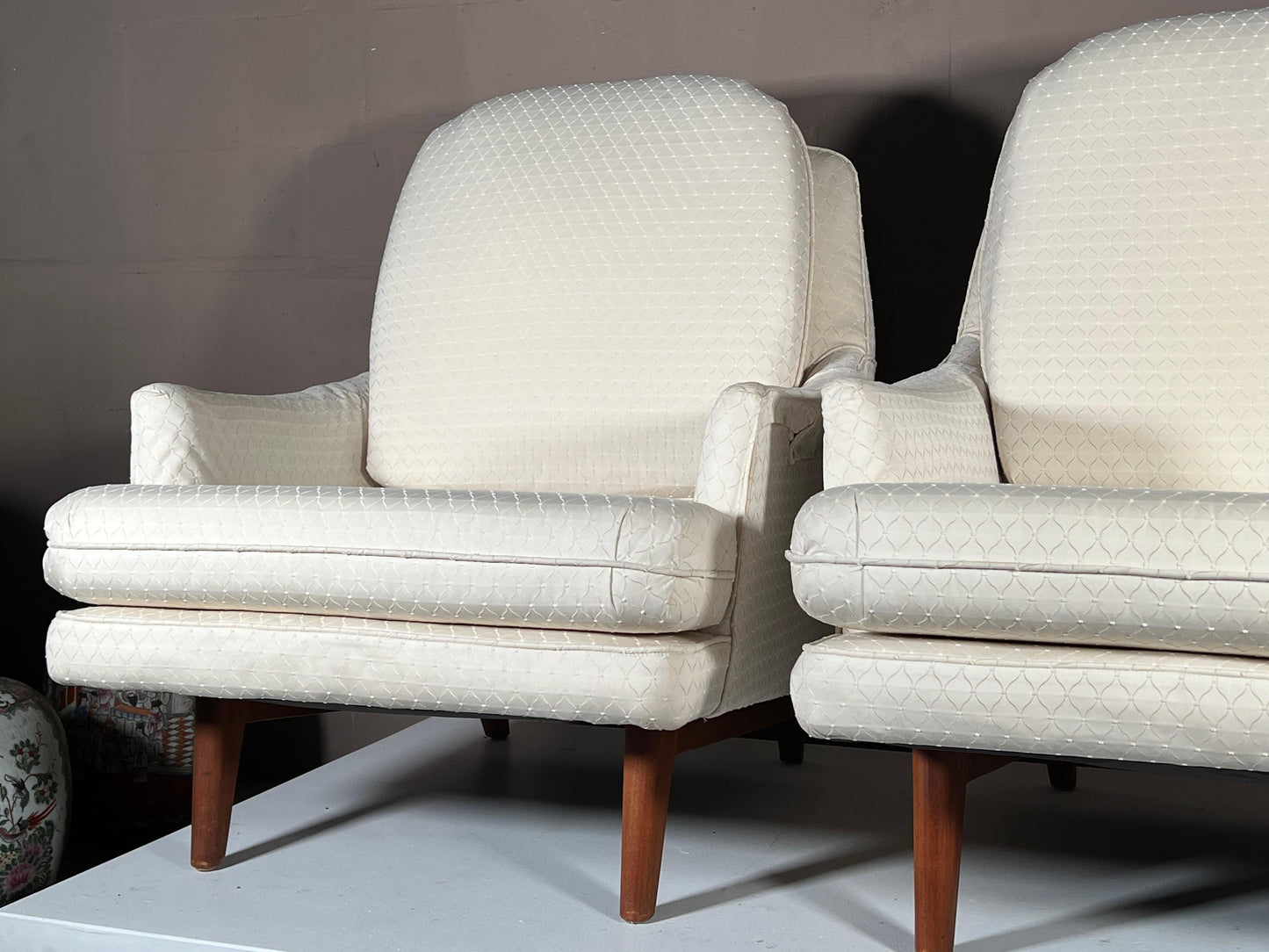 Frisman Vintage A Pair Of Wormley Dunbar Chairs From The Janus Collection Ca' 1960's